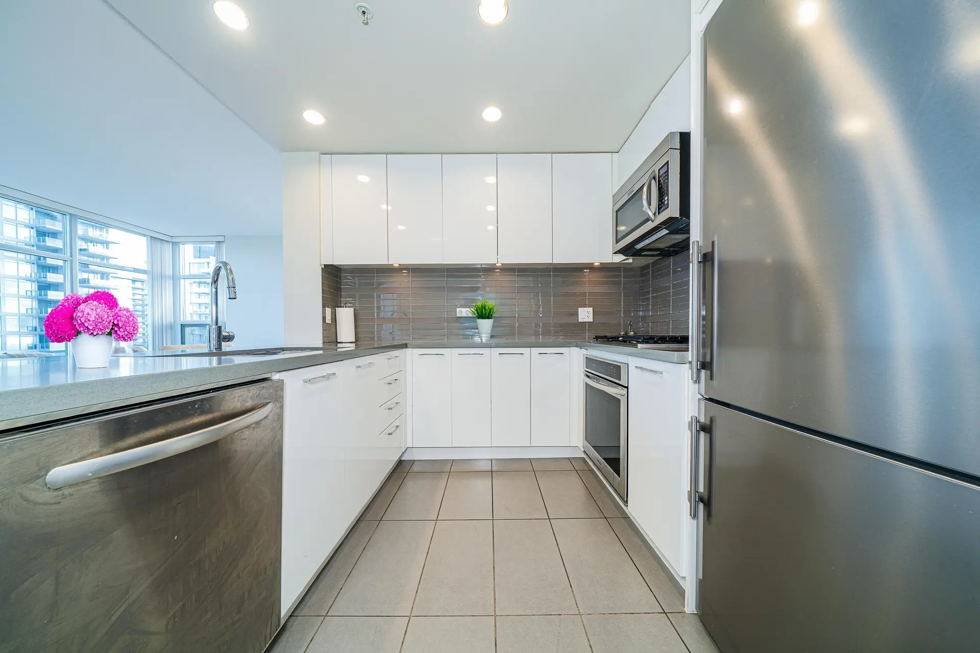 #3206 4880 Bennett Street - Image 8