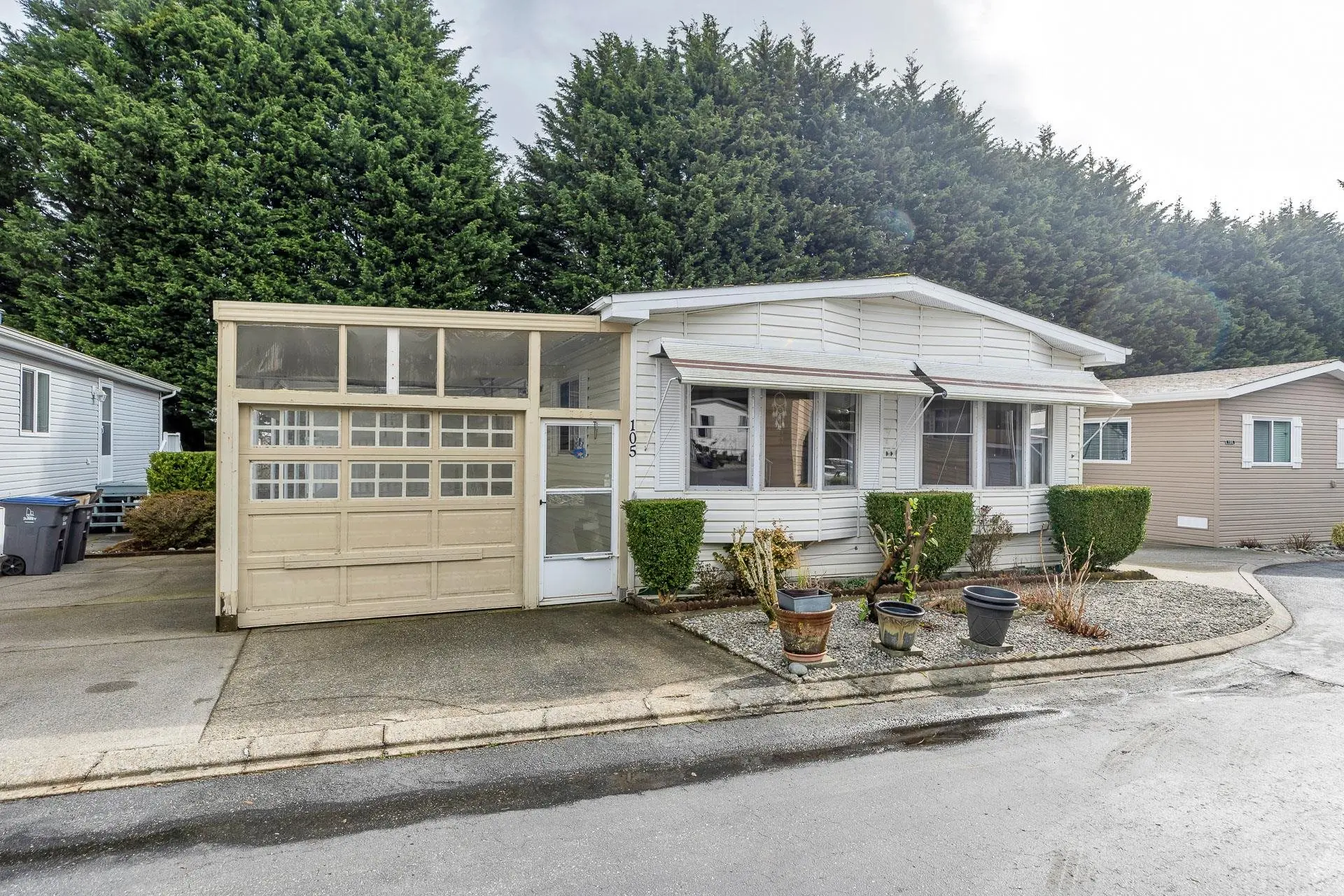 Property at #105 2062 KING GEORGE HIGHWAY, Surrey, BC