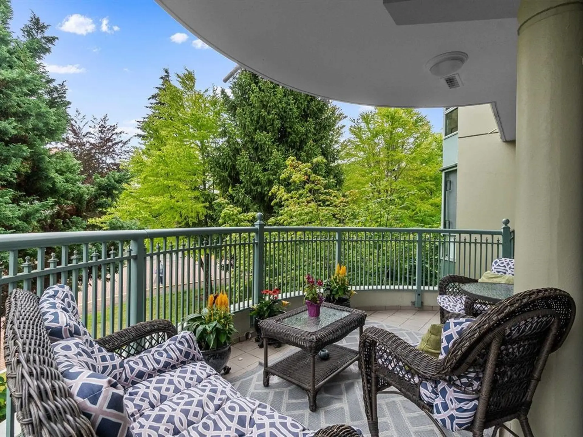 Property at #201 1725 MARTIN DRIVE, Surrey, BC