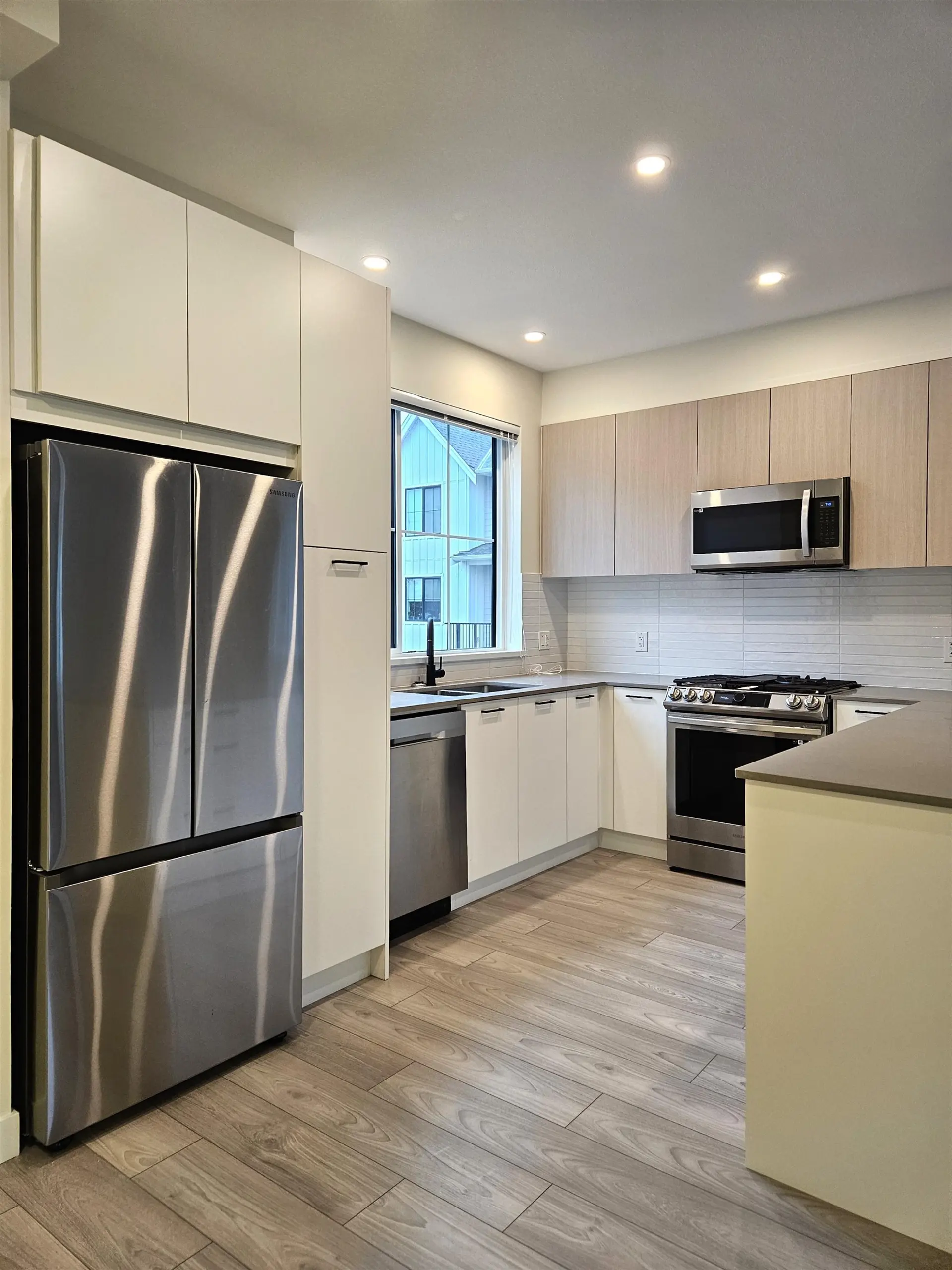 Property at #139 488 FURNESS STREET, New Westminster, BC