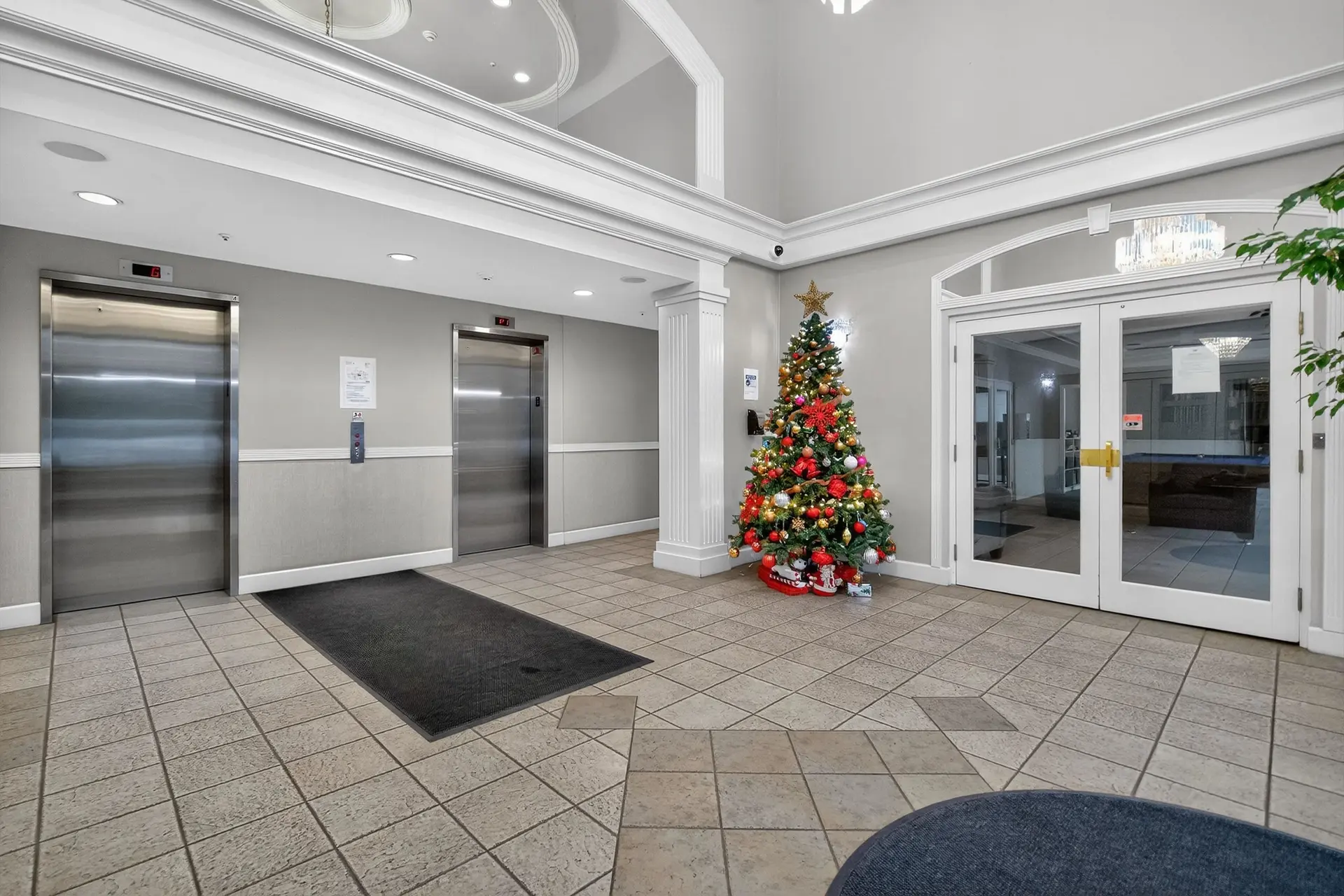#1602 3071 Glen Drive - Image 13
