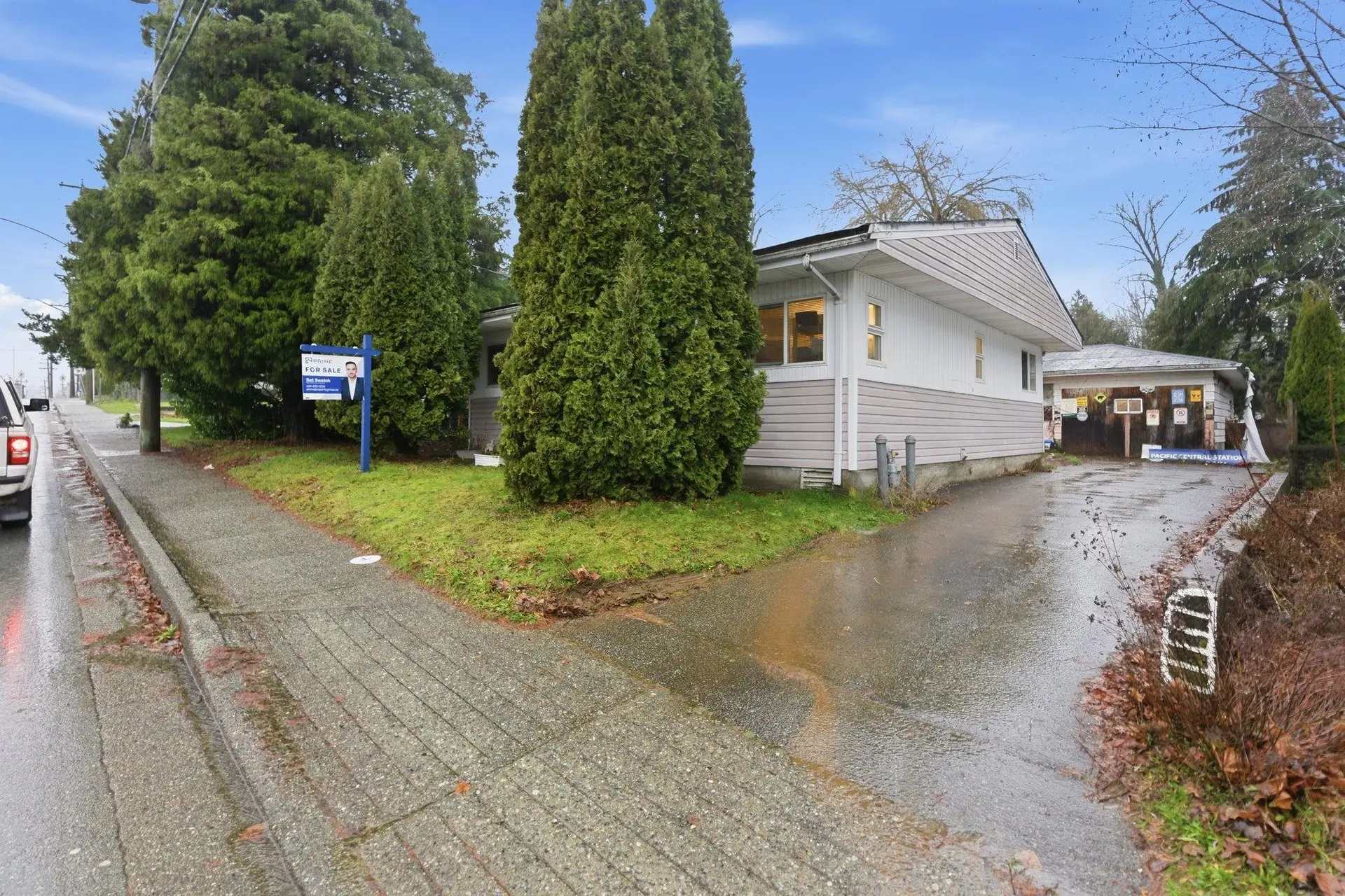 Property at 33219 7 Avenue, Mission, BC