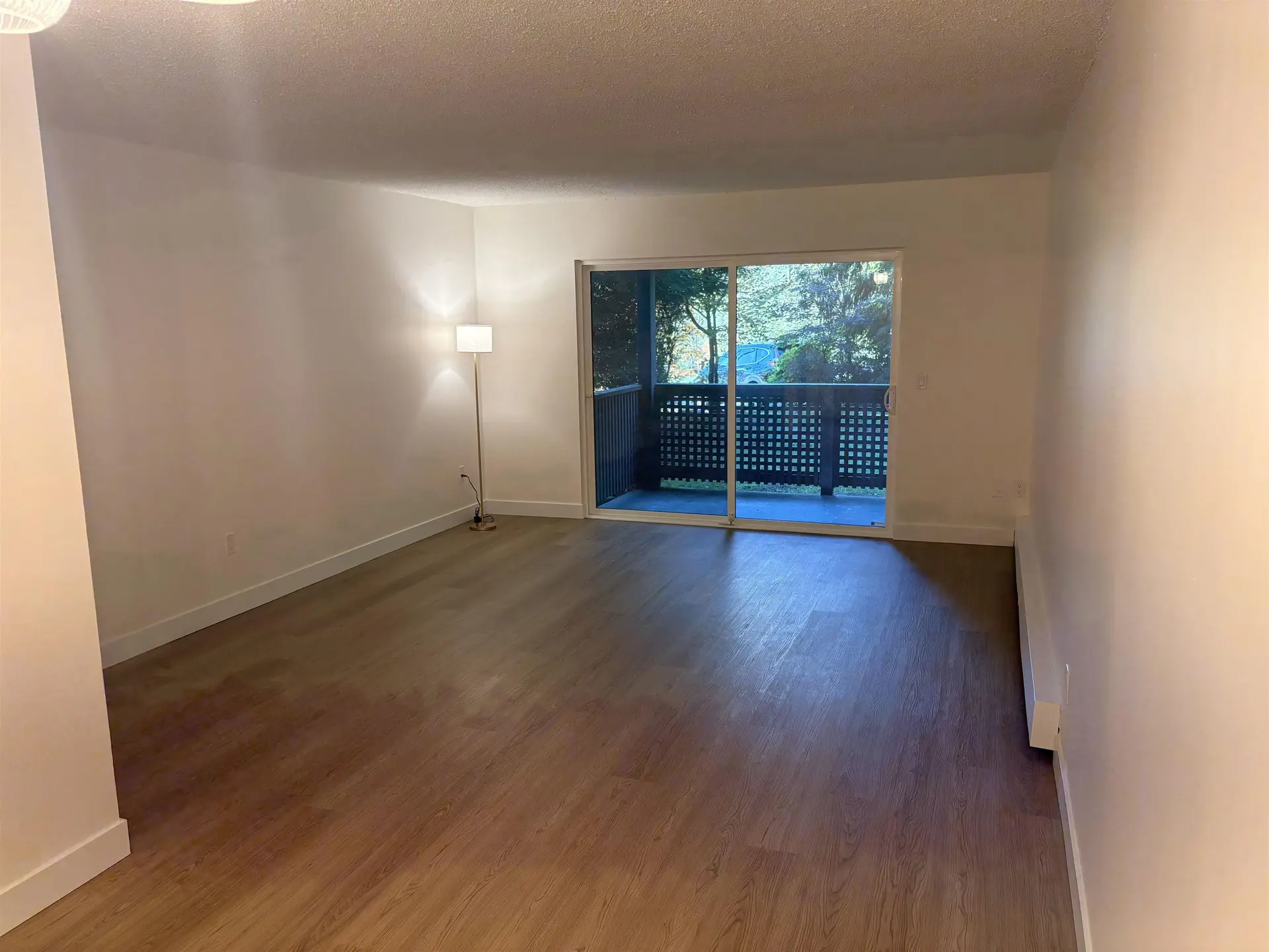 #102 200 Westhill Place - Image 5