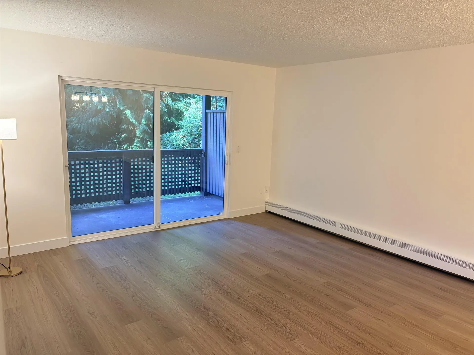 #102 200 Westhill Place - Image 4