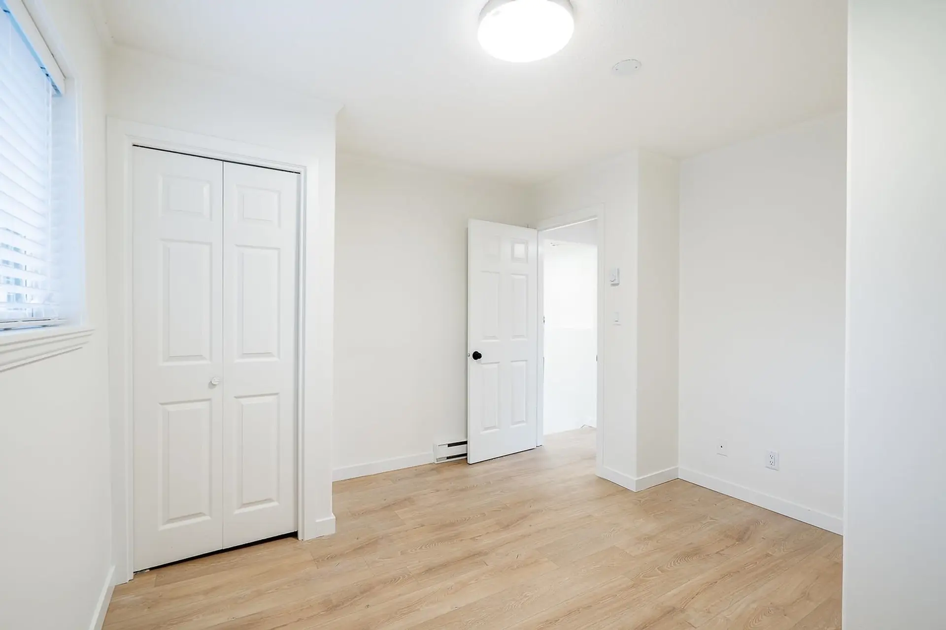9709 Hillier Street - Image 12