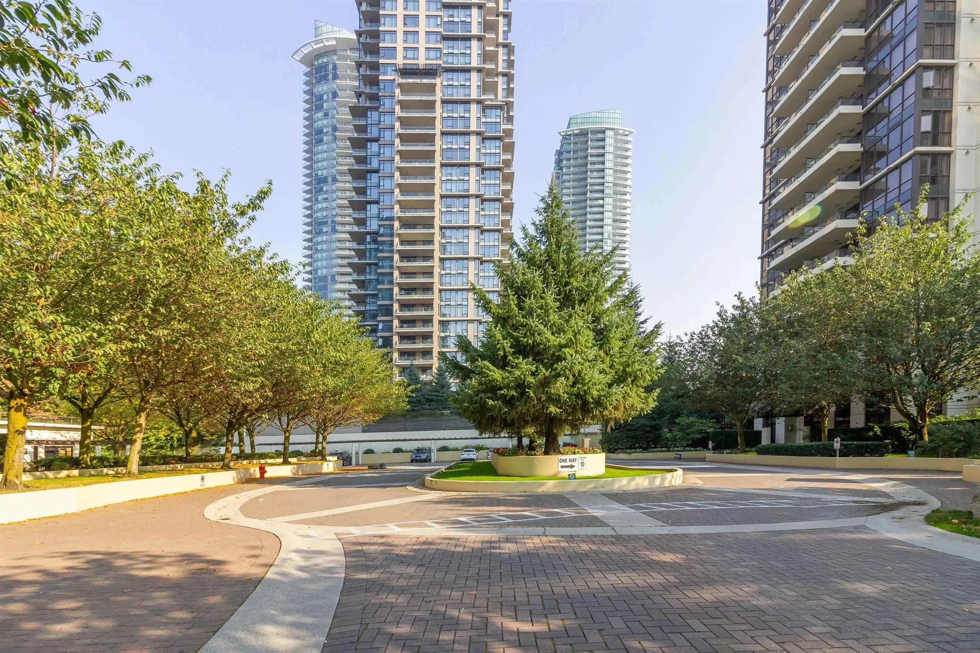 #1902 2138 Madison Avenue - Image 16