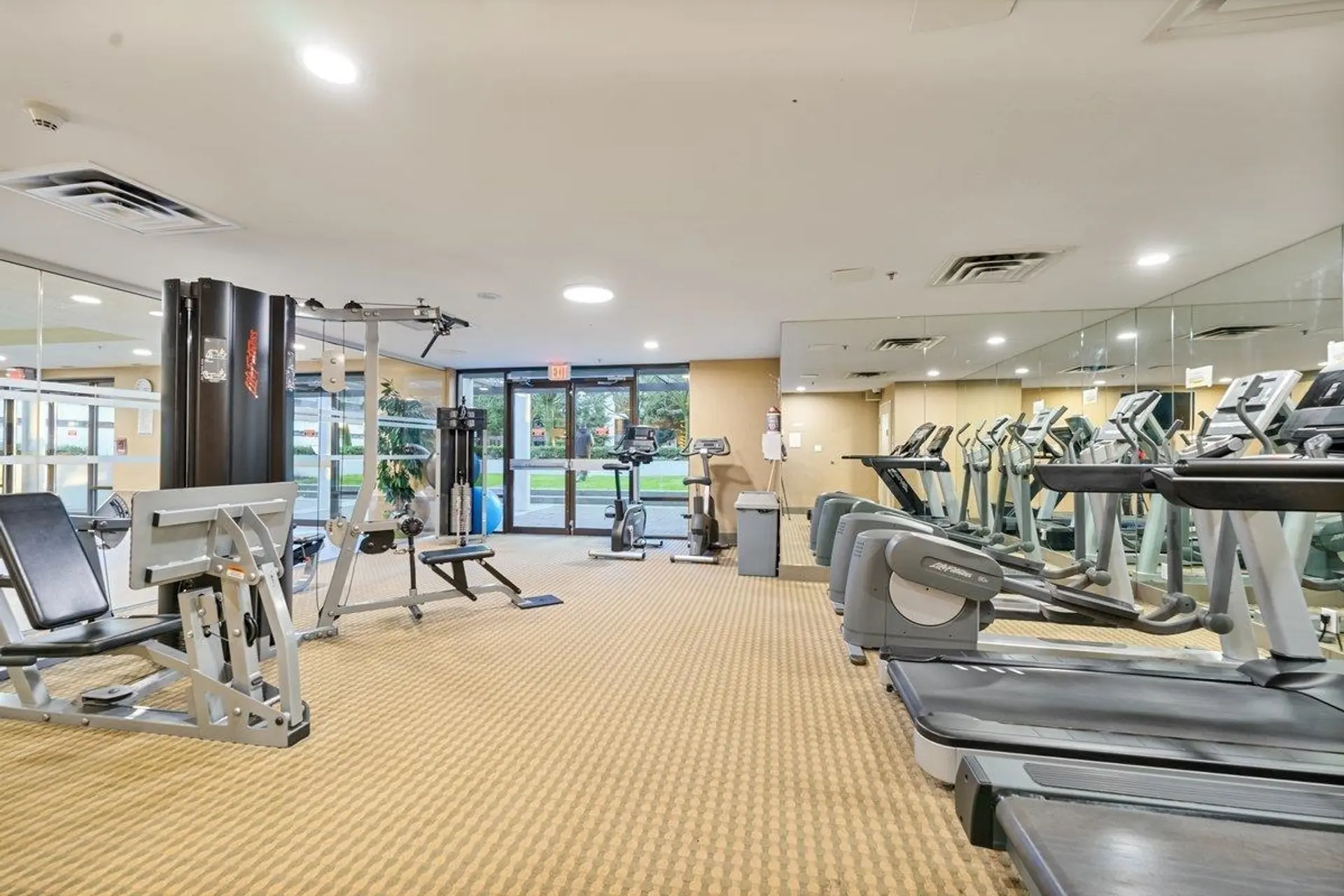 #1902 2138 Madison Avenue - Image 12