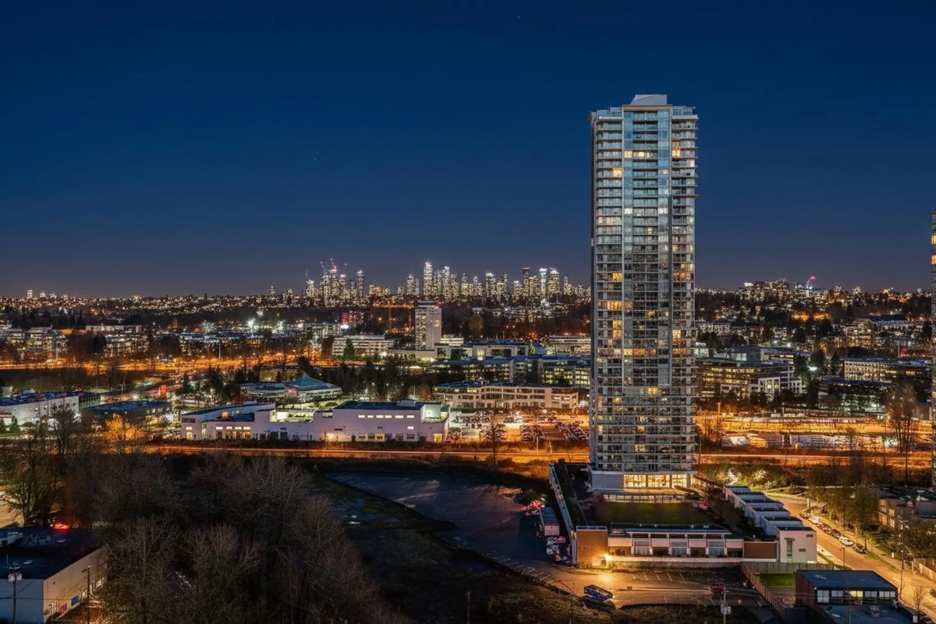 #1902 2138 Madison Avenue - Image 9
