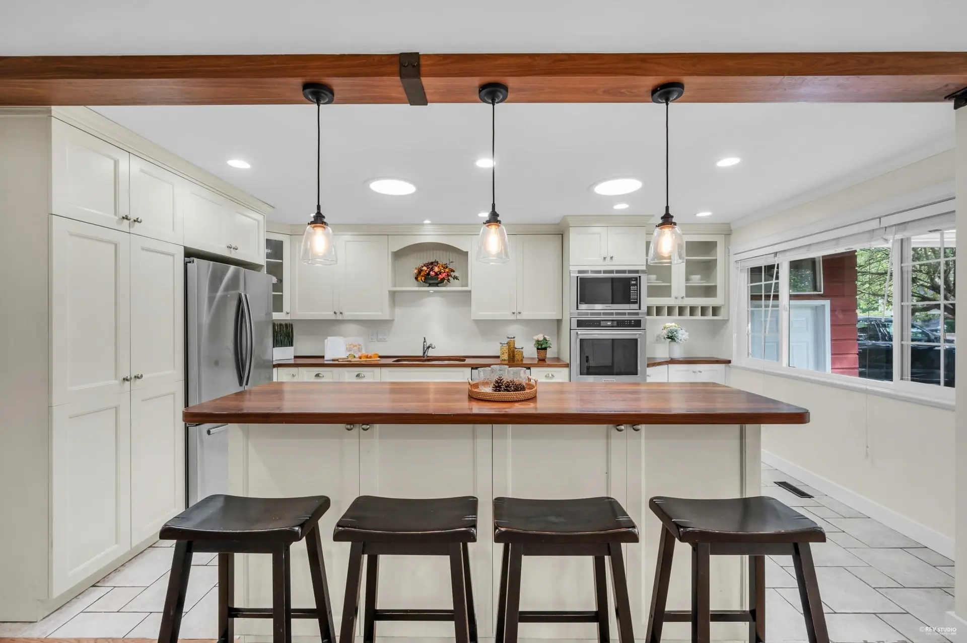 2325 124 Street - Image 1
