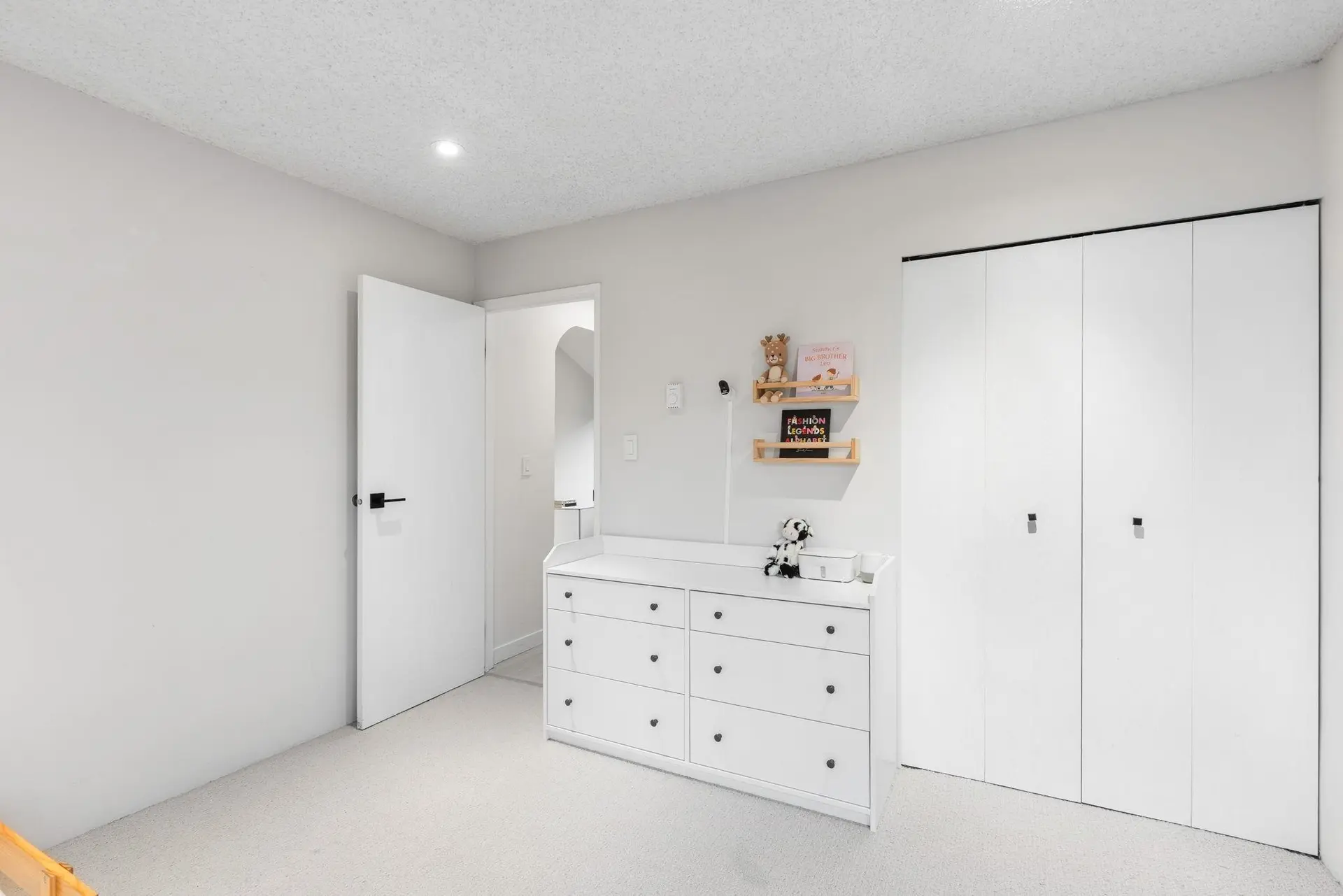 Property at #408 1363 CLYDE AVENUE, West Vancouver, BC