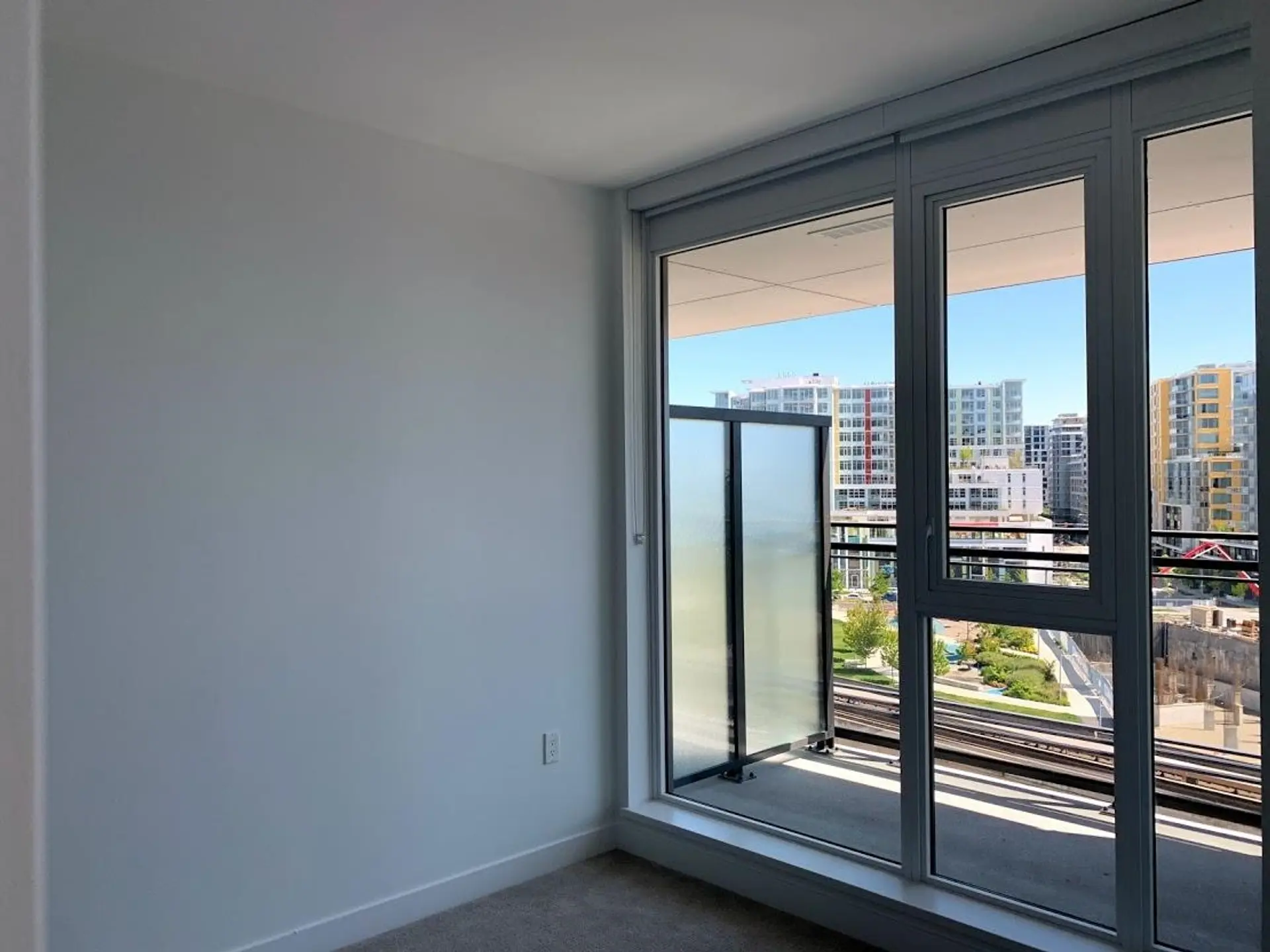 Property at #903 3331 NO. 3 ROAD, Richmond, BC