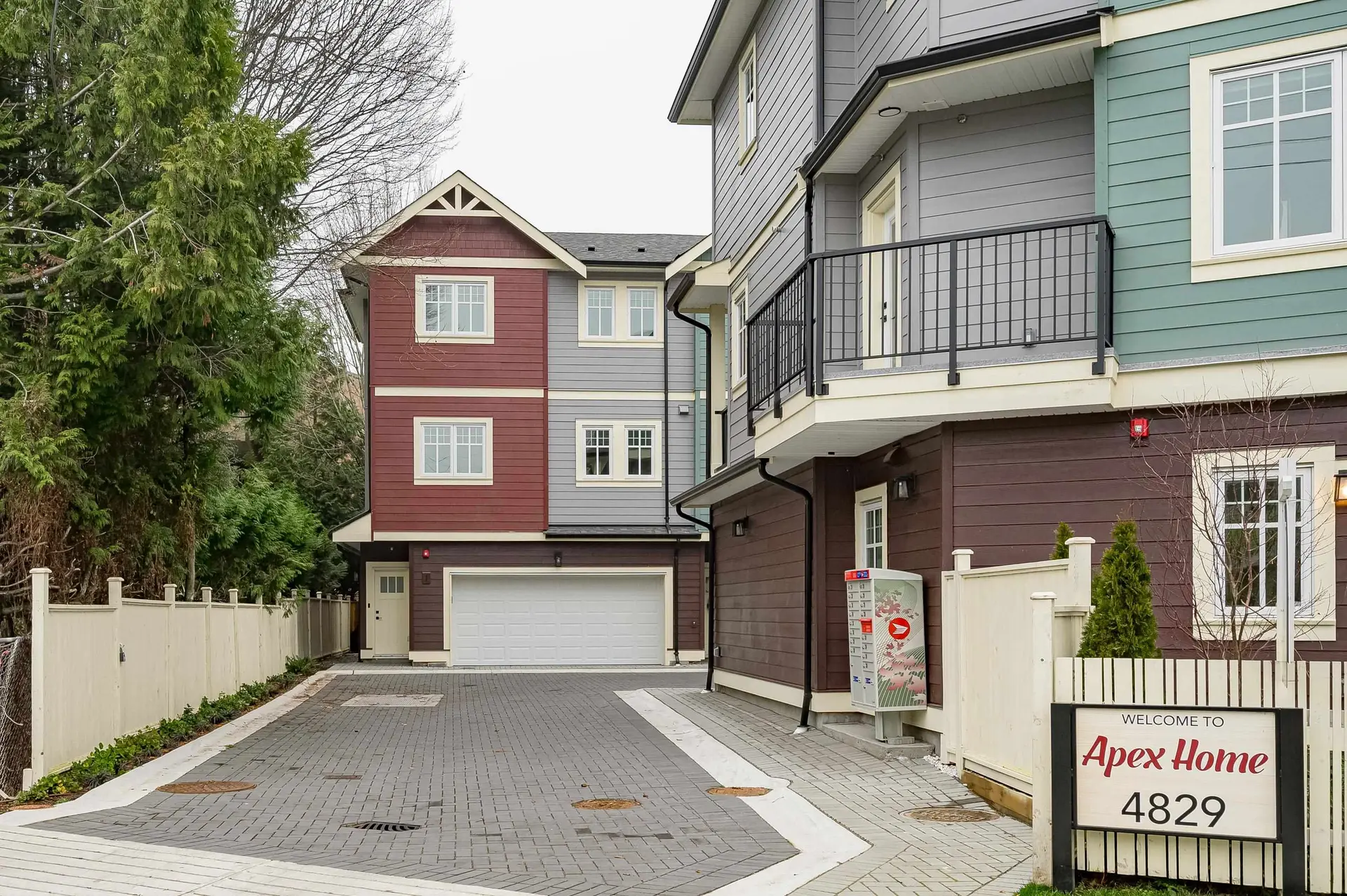 Property at #1 4829 48 Avenue, Ladner, BC