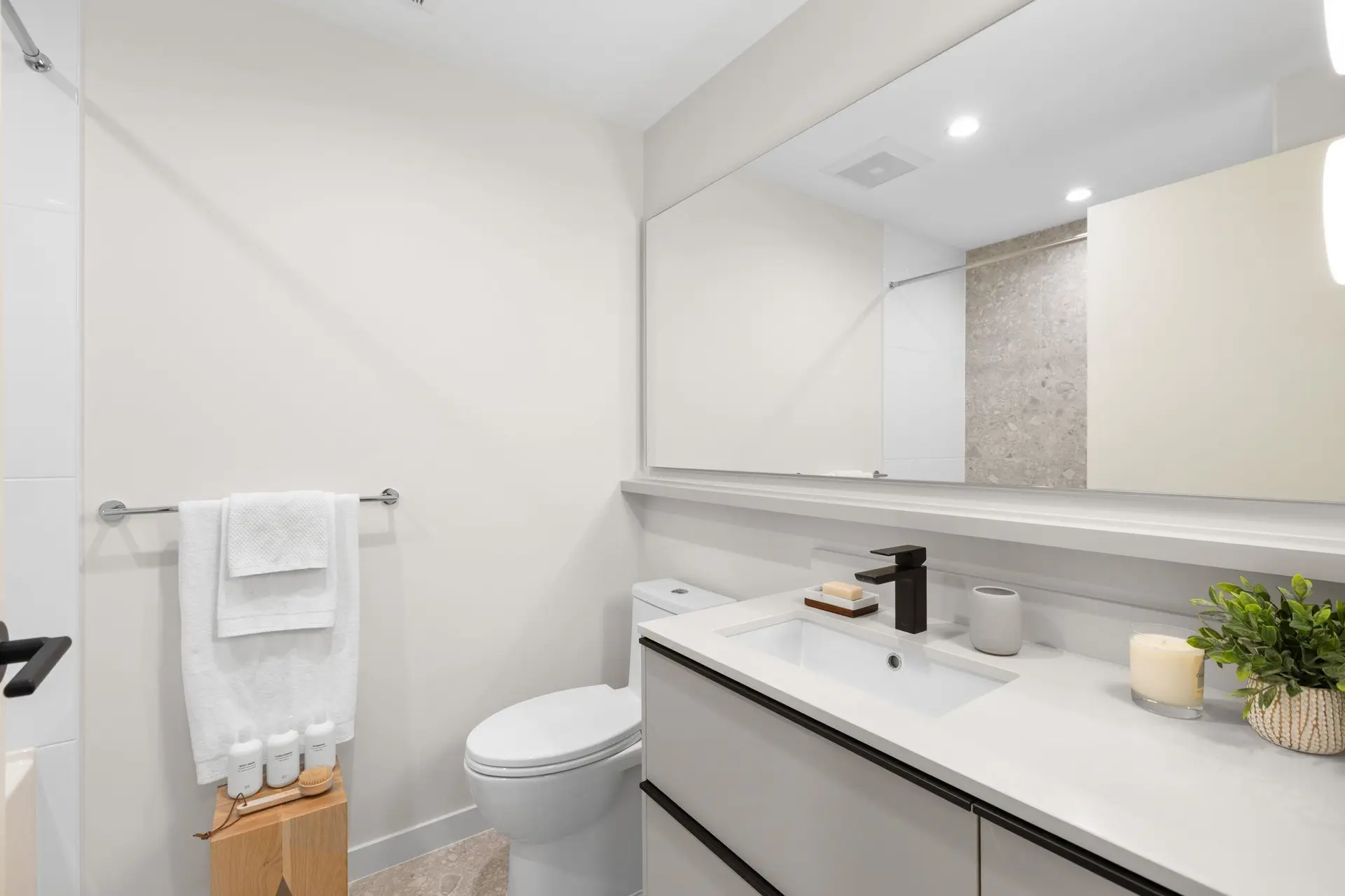 #509 2015 St. Johns Street - Image 11