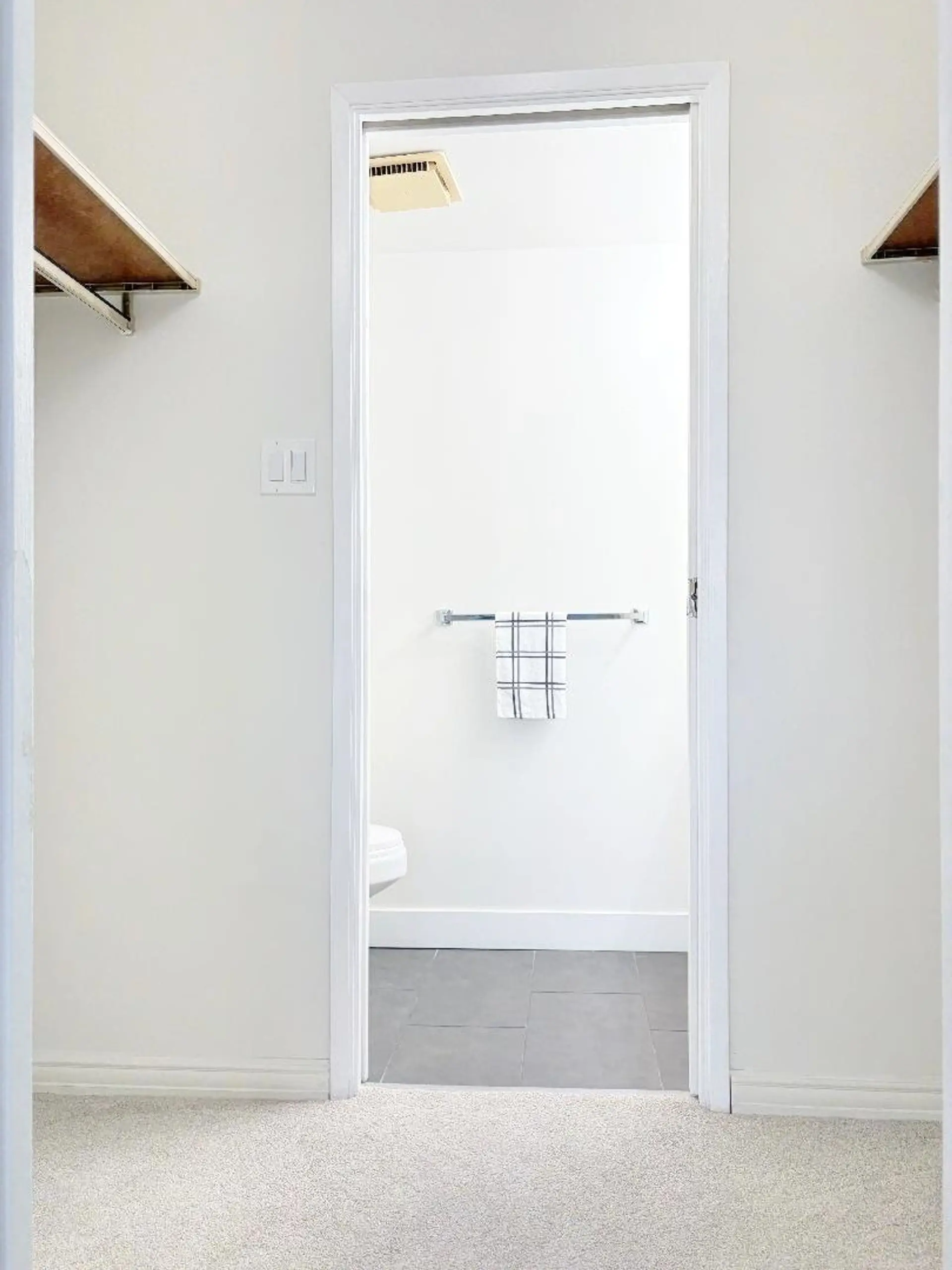 #1006 4194 Maywood Street - Image 13