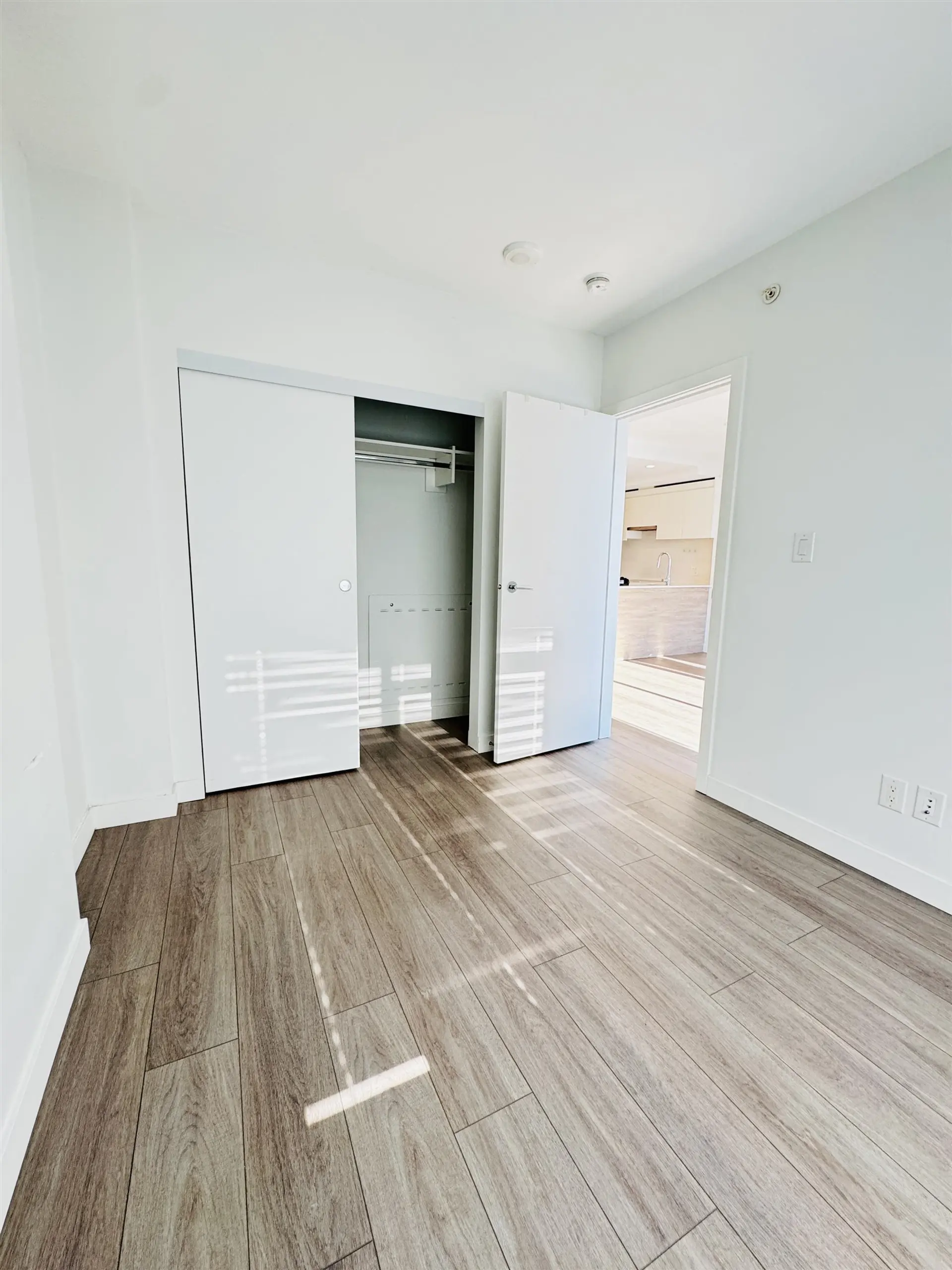 Property at #3102 13615 FRASER HIGHWAY, Surrey, BC