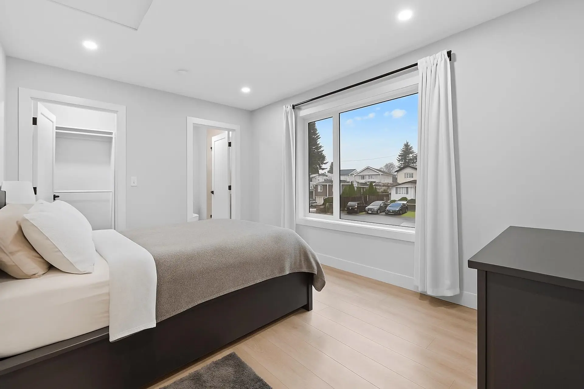 Property at 5499 MANOR STREET, Burnaby, BC