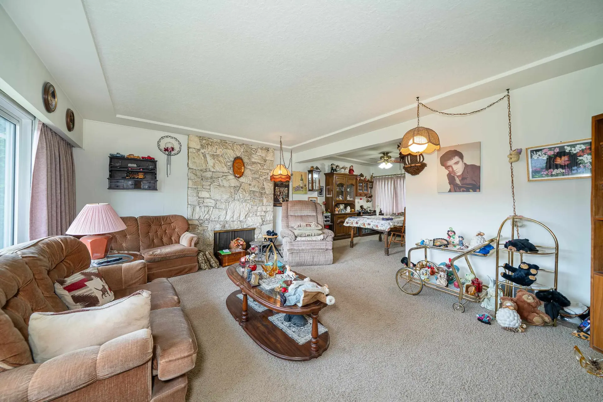 4277 Castlewood Crescent - Image 7