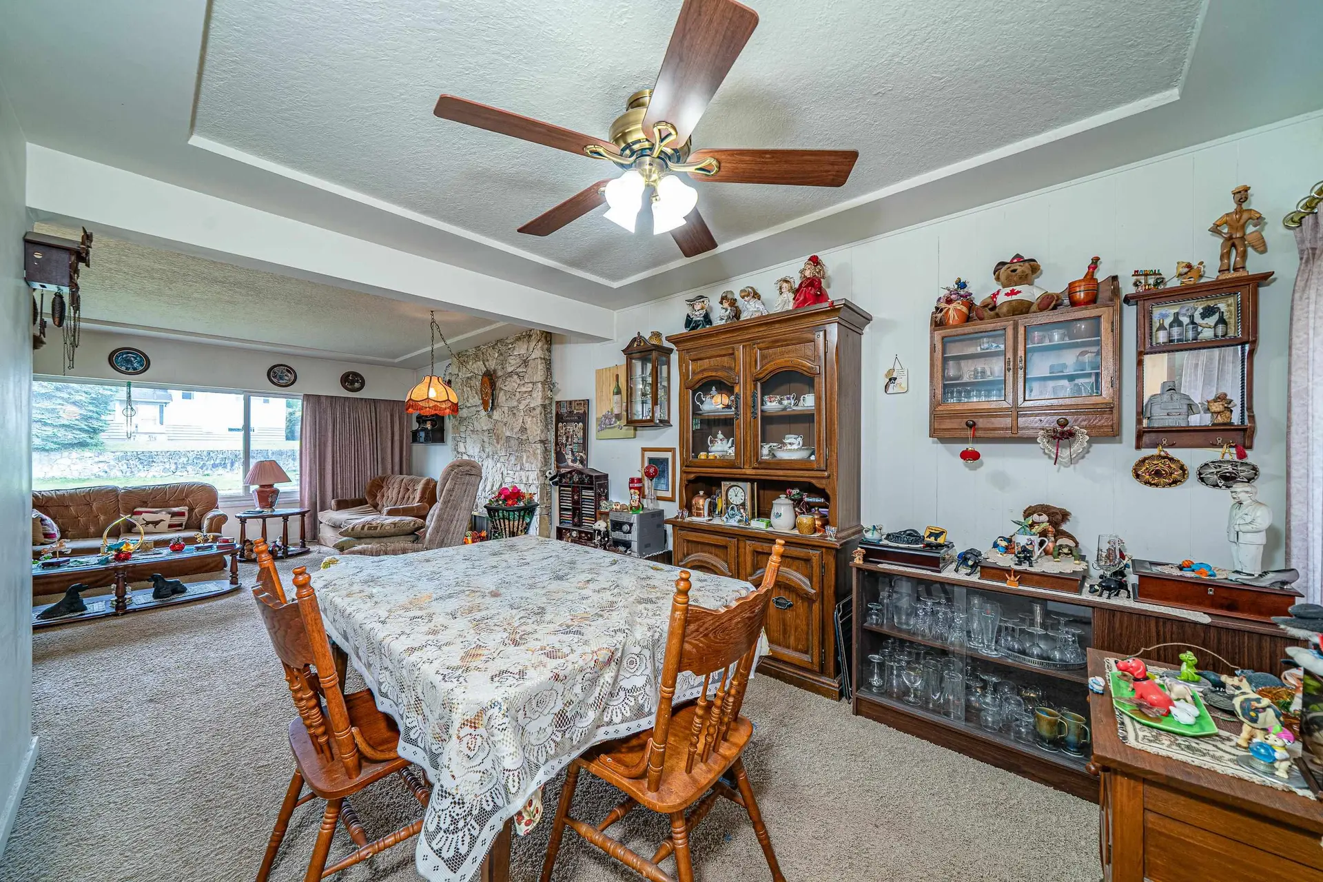 4277 Castlewood Crescent - Image 8