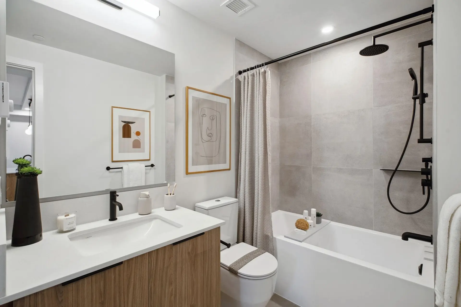 #112 715 Ducklow Street - Image 9