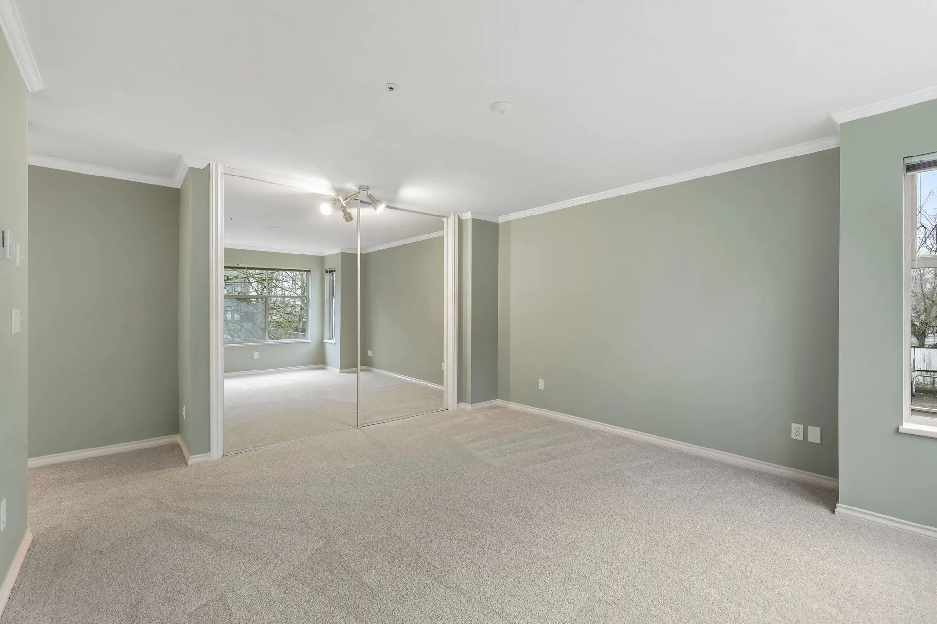 #106 5776 200 Street - Image 13