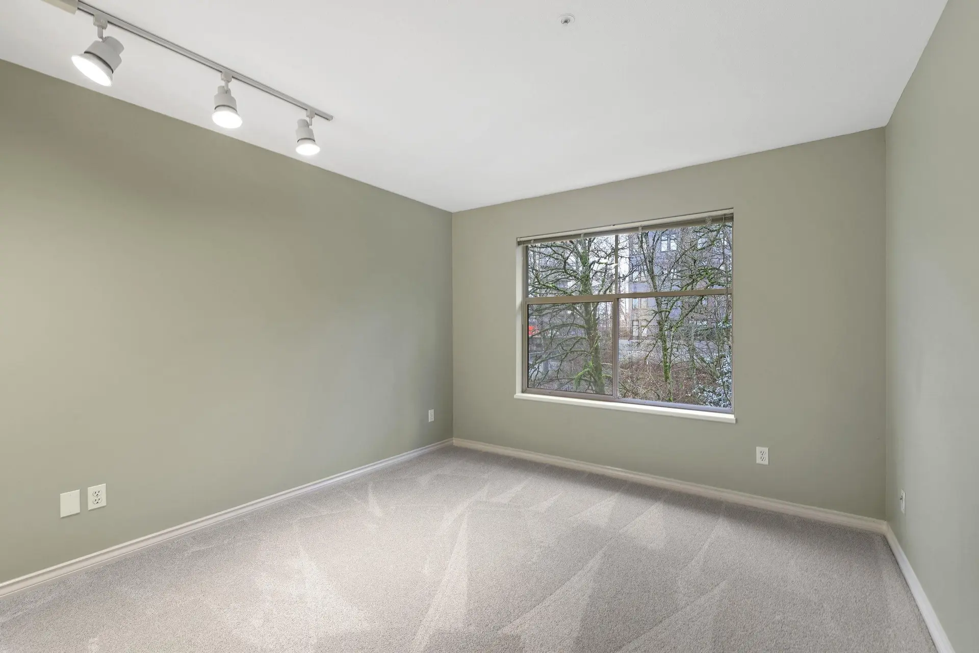 #106 5776 200 Street - Image 15