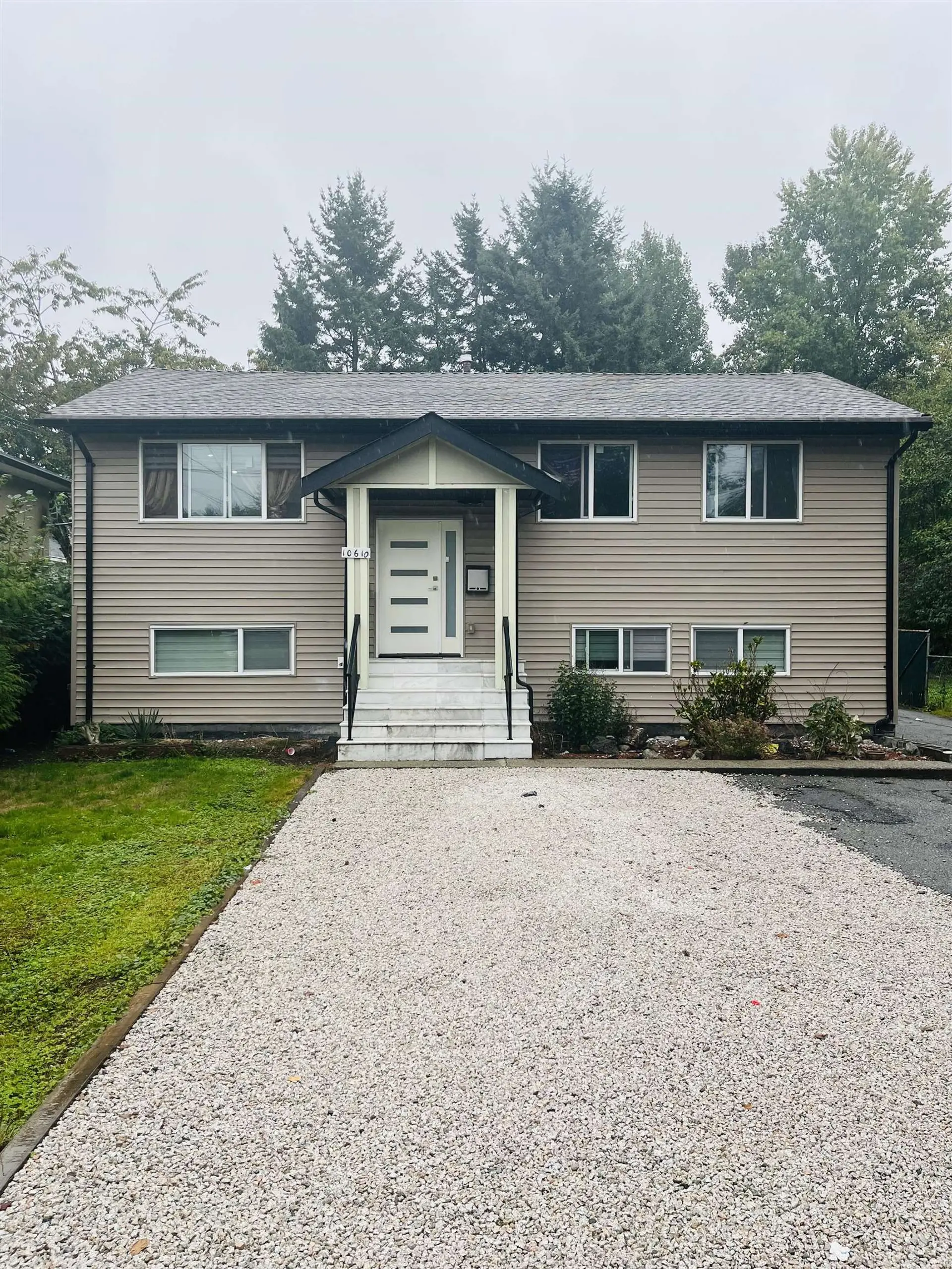 10610 141 Street - Image 12