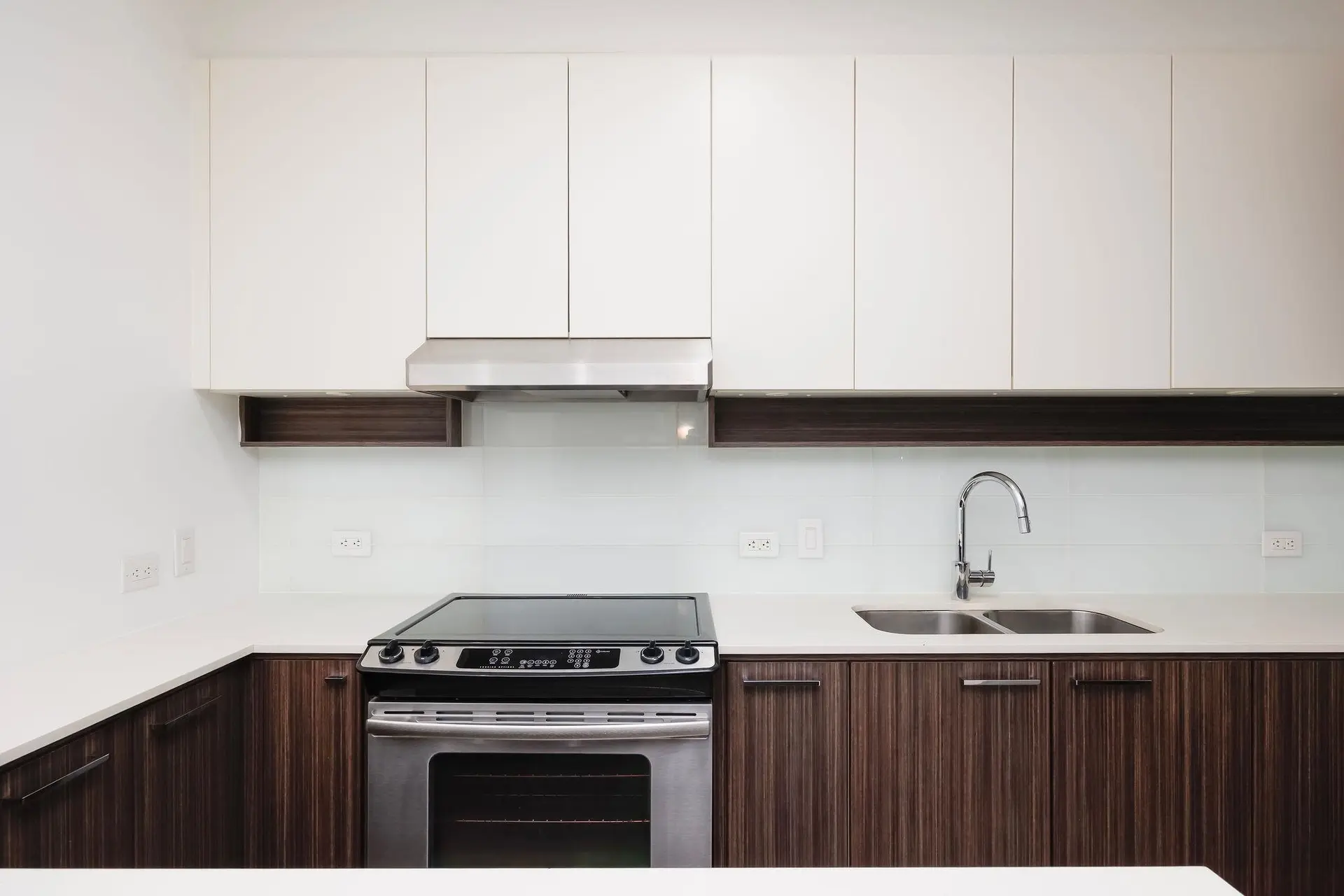 #207 555 Foster Avenue - Image 6