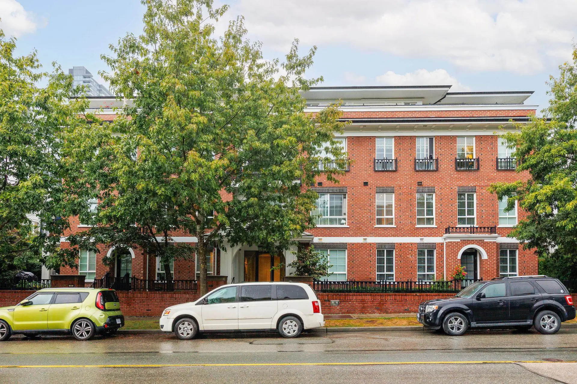 #207 555 Foster Avenue - Image 1
