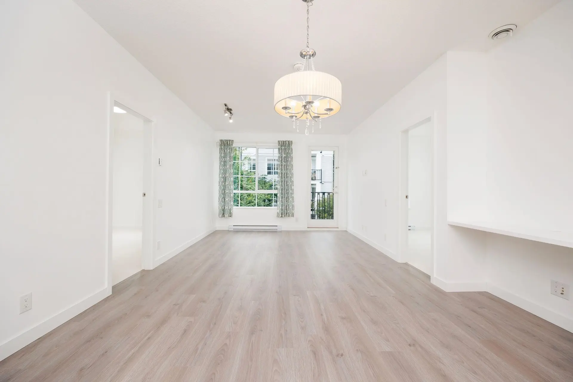 #207 555 Foster Avenue - Image 5