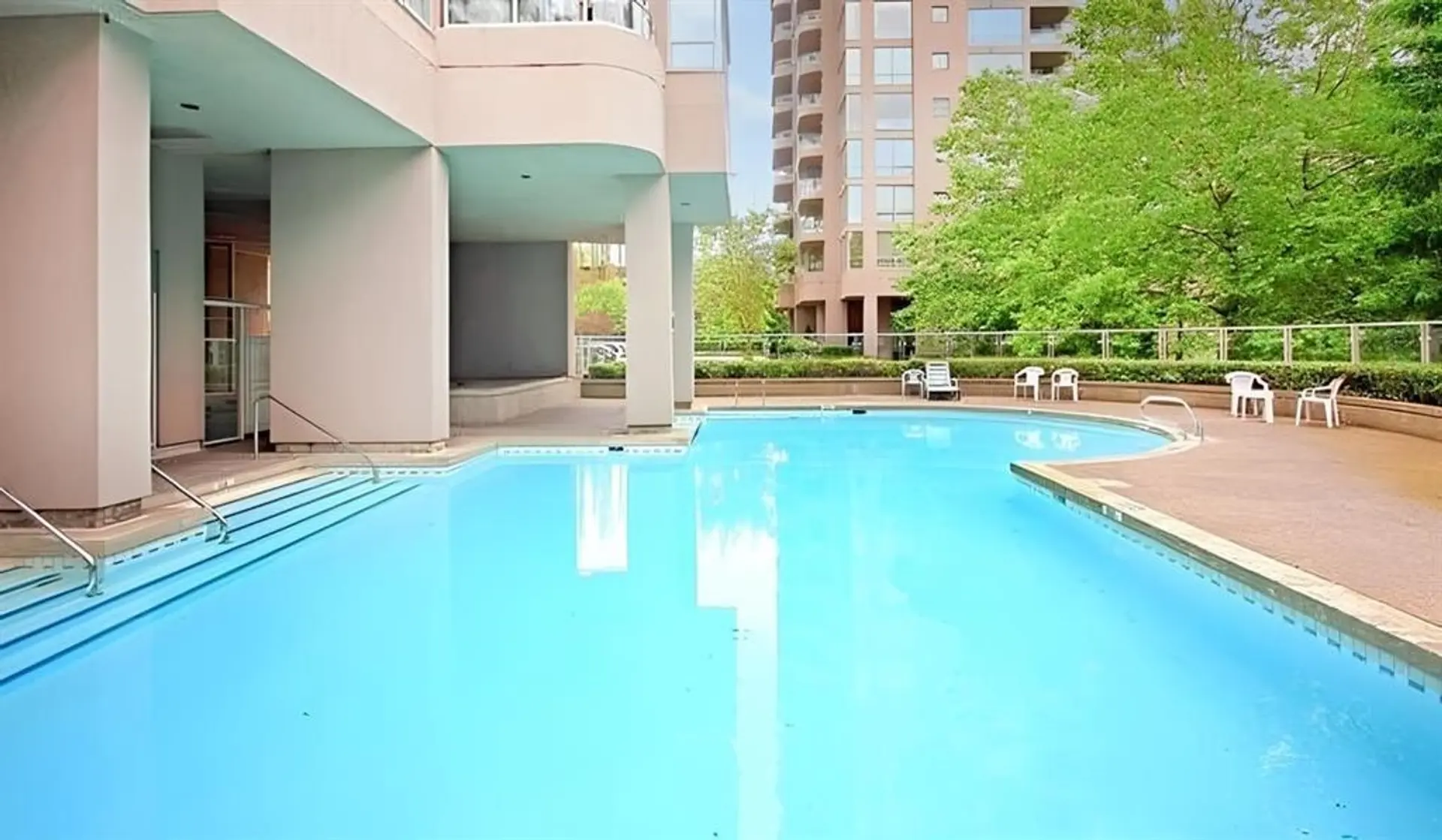#1105 9623 Manchester Drive - Image 18