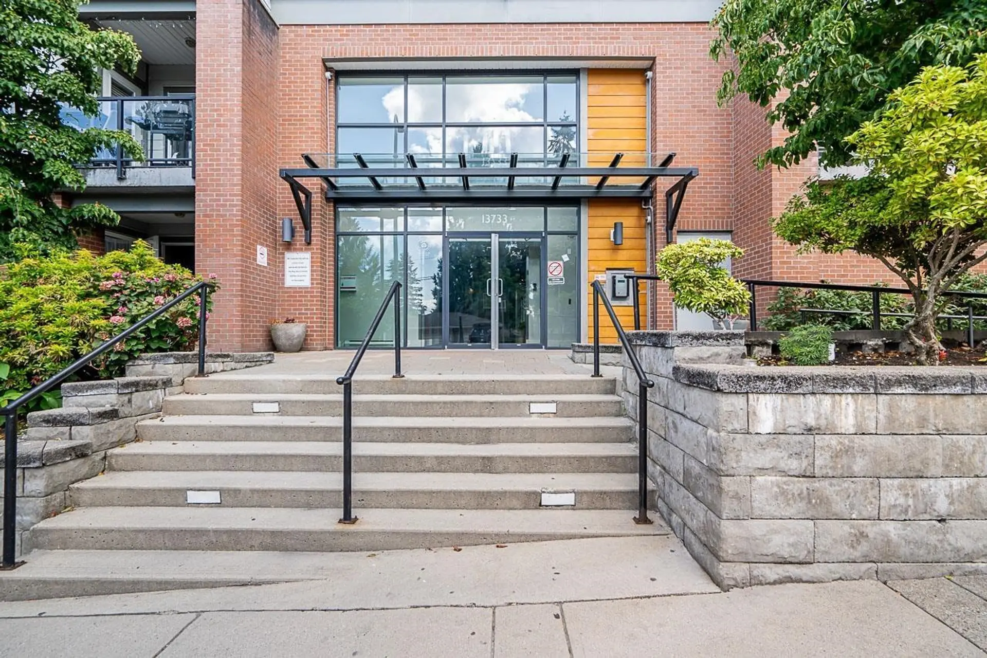 Property at #306 13733 107A AVENUE, Surrey, BC