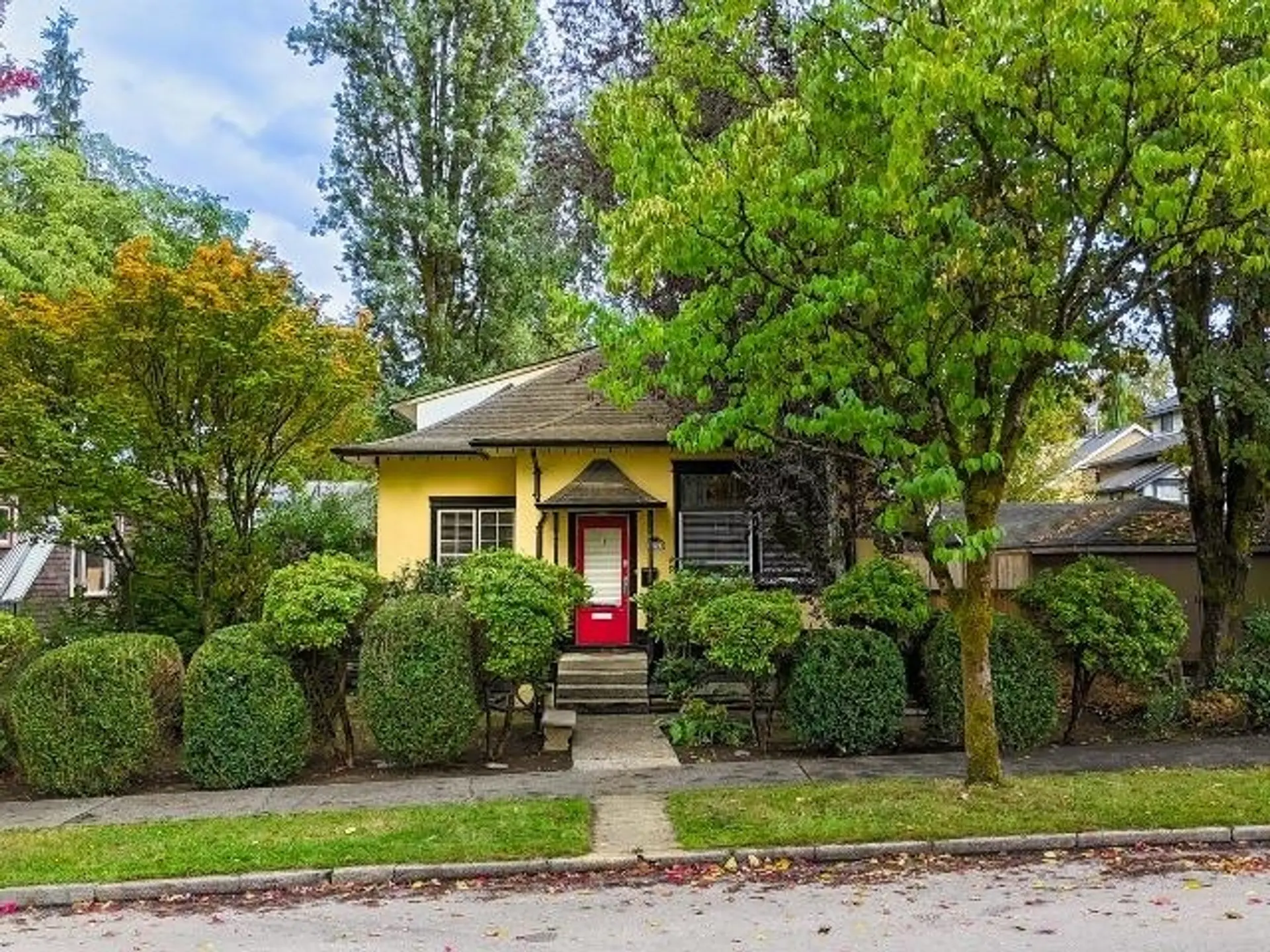 Property at 124 Sixth Avenue, New Westminster, BC