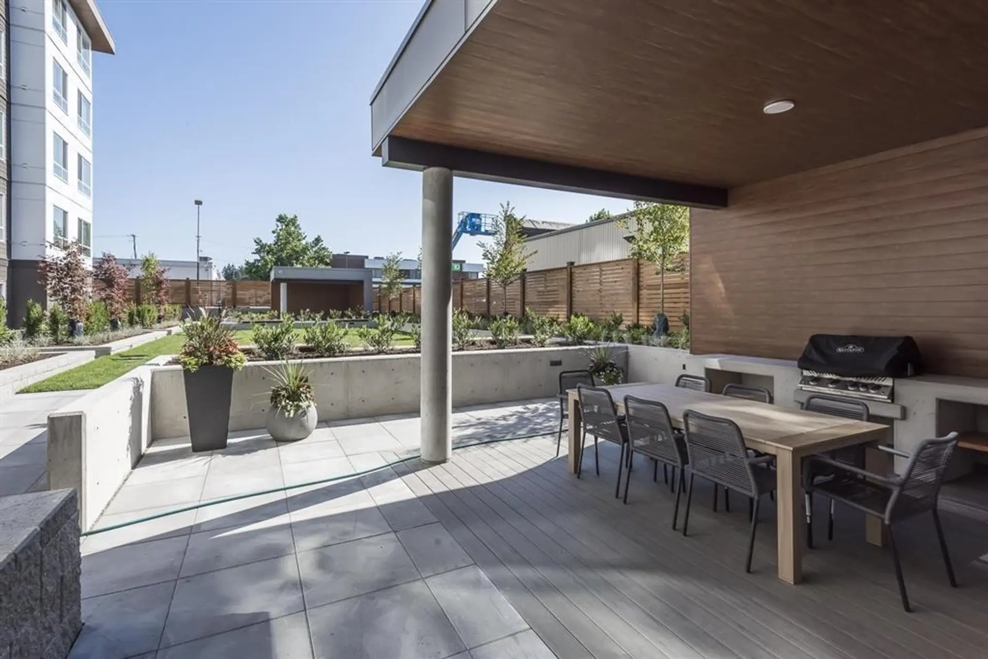 #404 32838 Ventura Avenue - Image 3