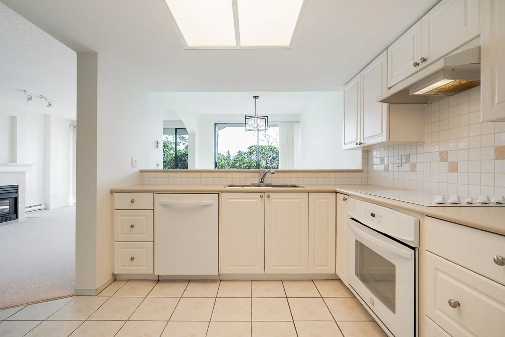 Property at #112 1785 MARTIN DRIVE, Surrey, BC