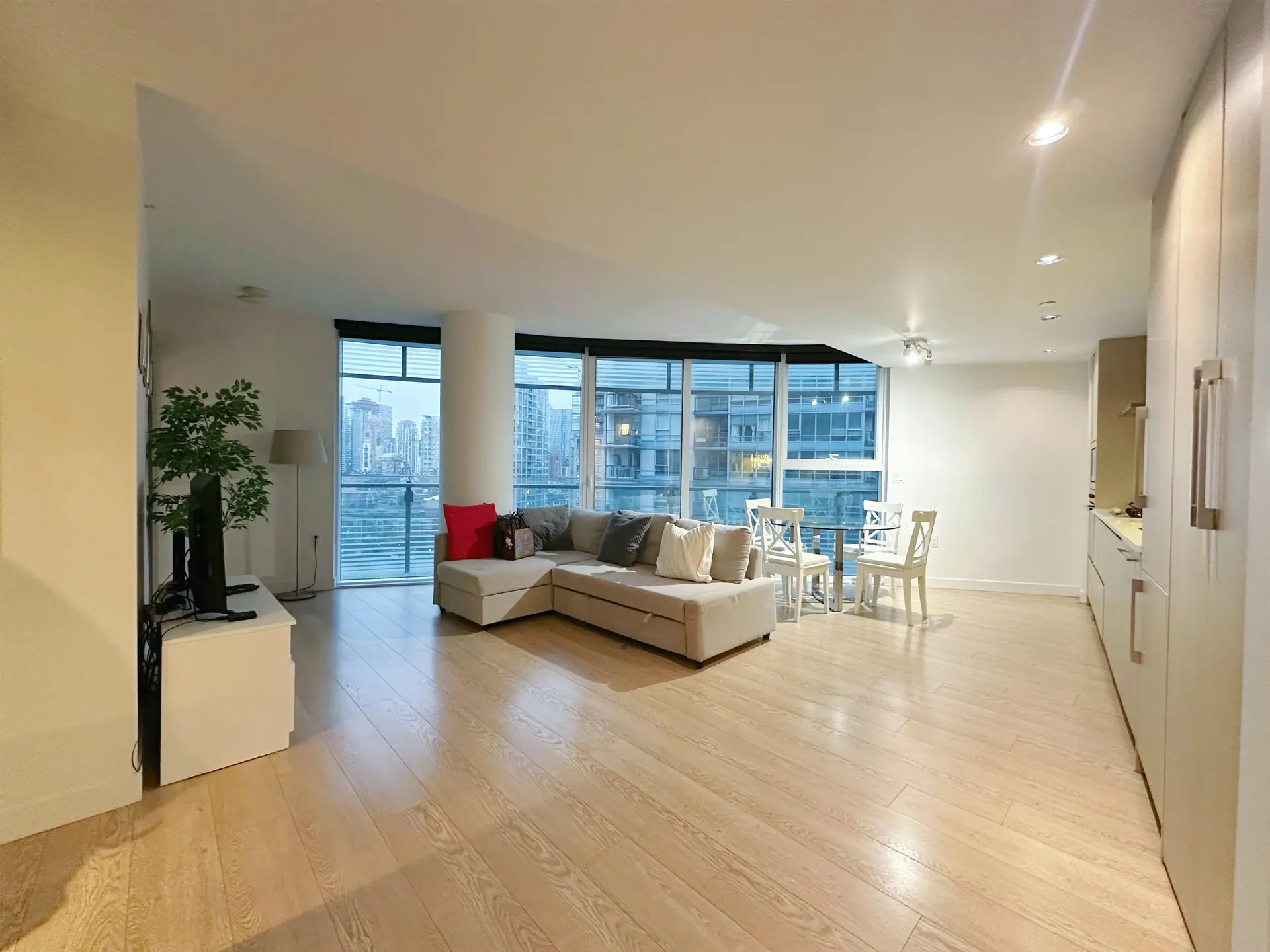 Property at #1505 89 NELSON STREET, Vancouver, BC