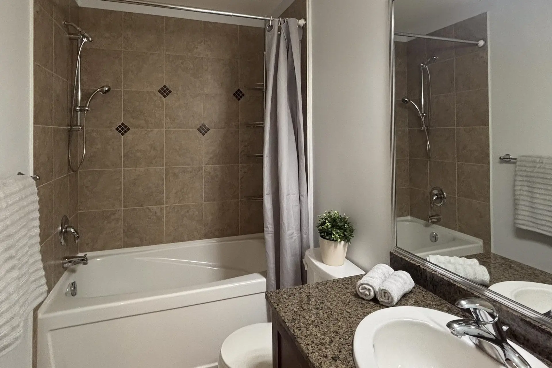 #23 6538 Elgin Avenue - Image 14