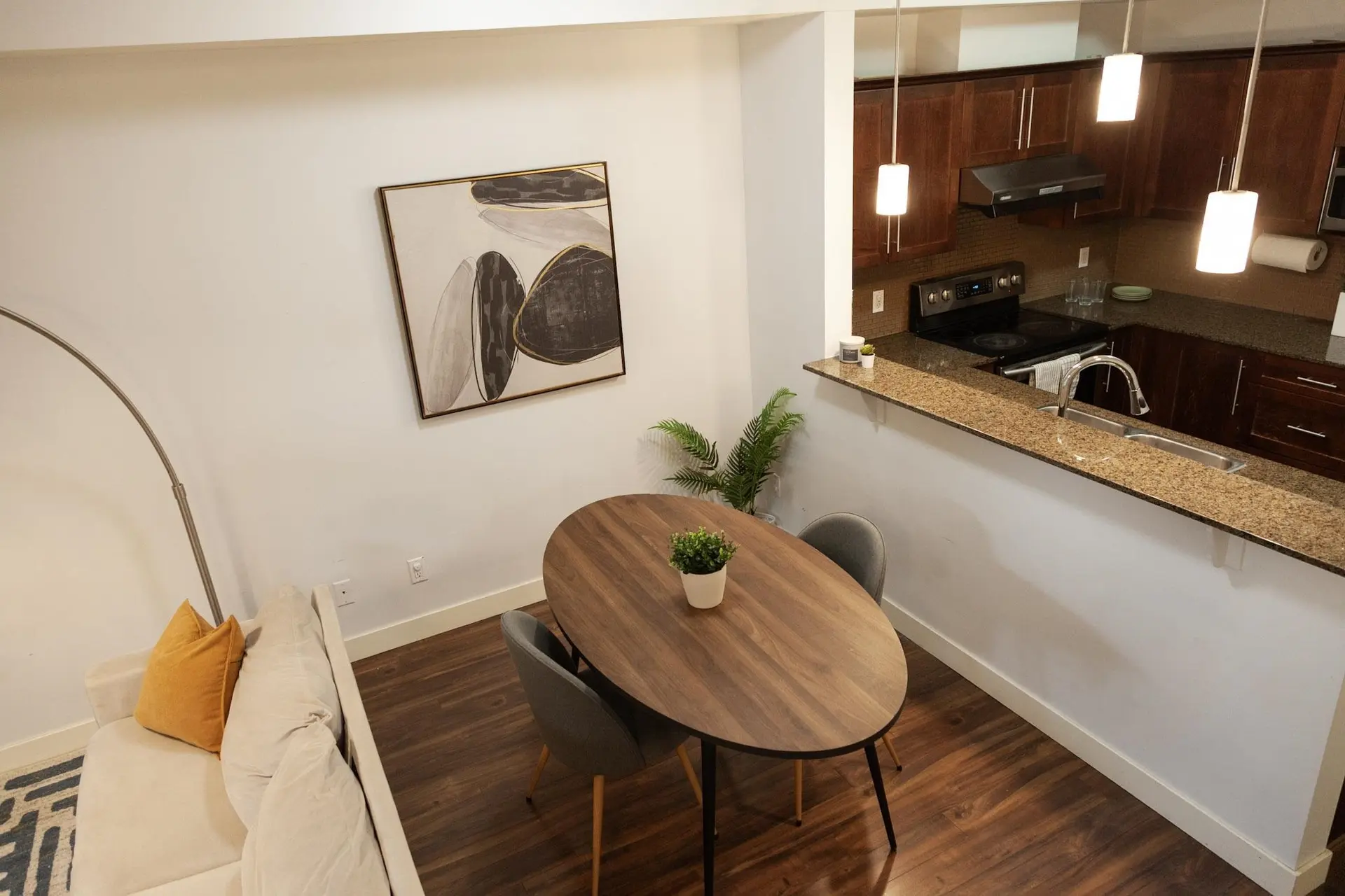 #23 6538 Elgin Avenue - Image 8