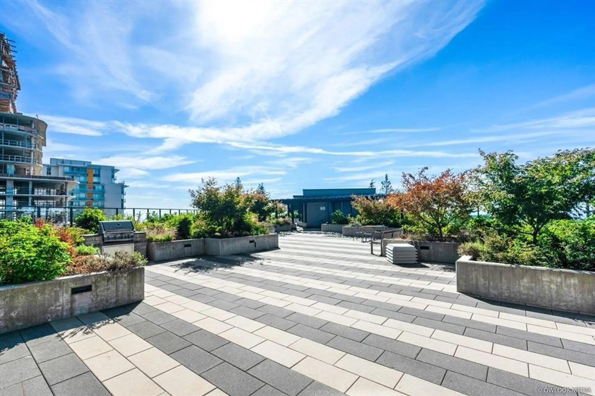 #303 8850 University Crescent - Image 3