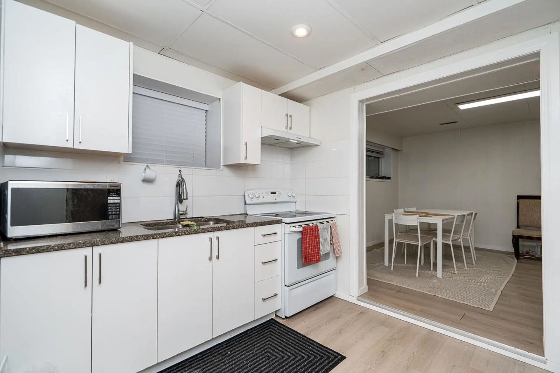 6560 Winch Street - Image 13