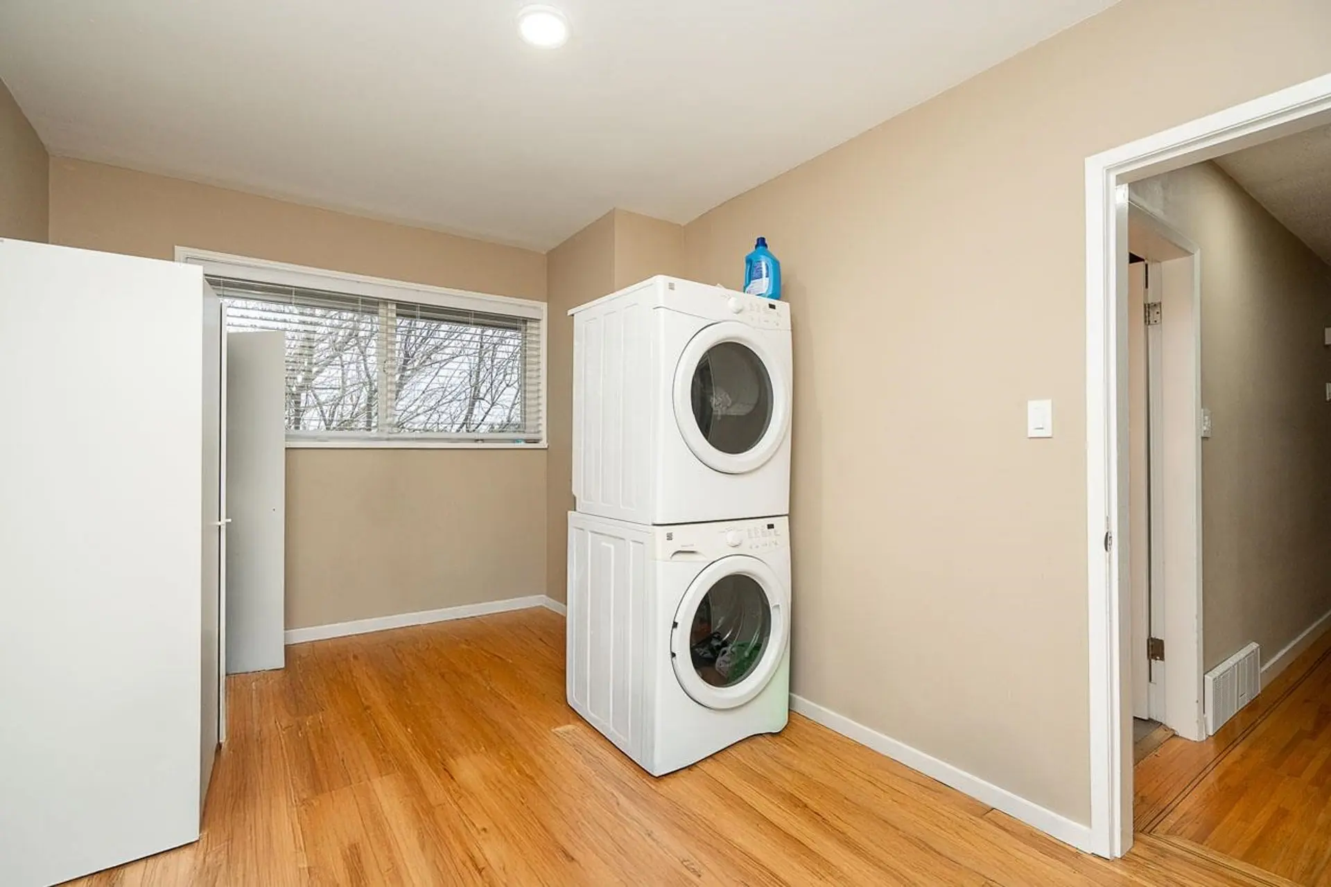 6560 Winch Street - Image 11