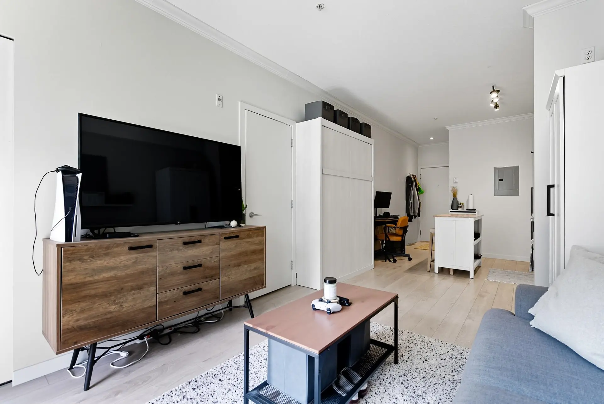 Property at #209 13678 GROSVENOR ROAD, Surrey, BC