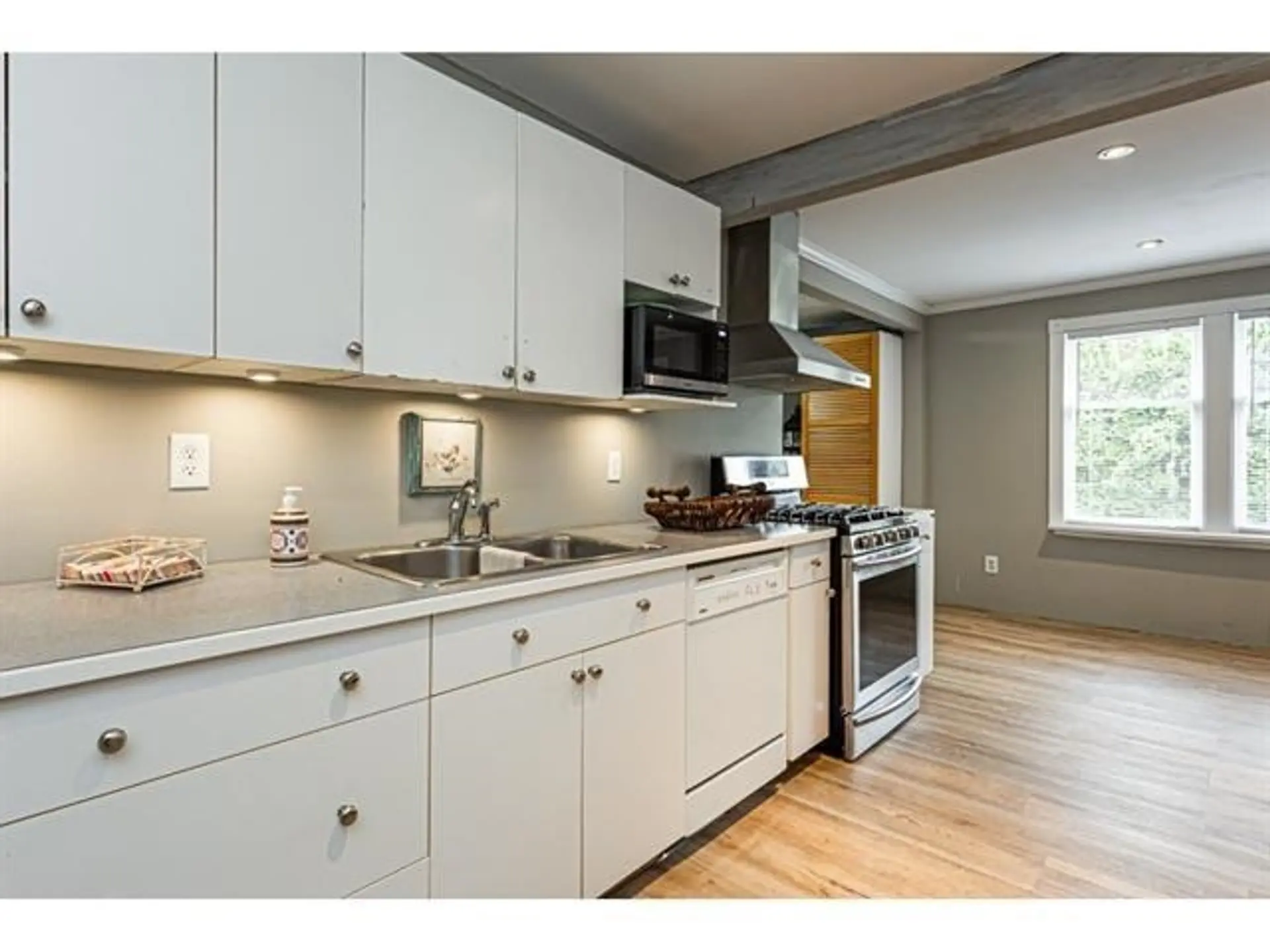 Property at 5881 176A STREET, Surrey, BC