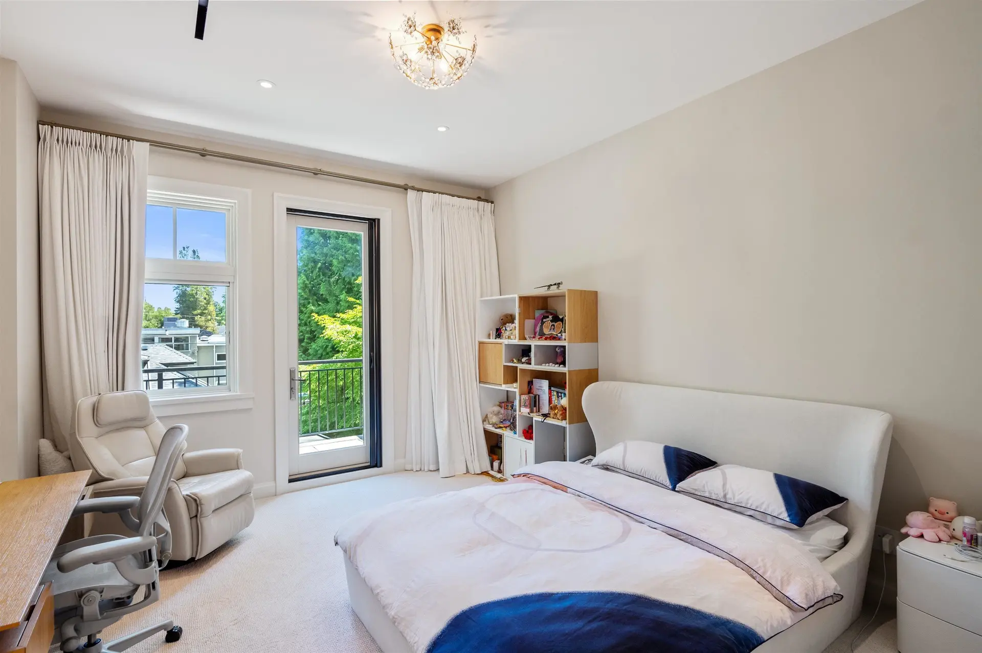 5912 Churchill Street - Image 9