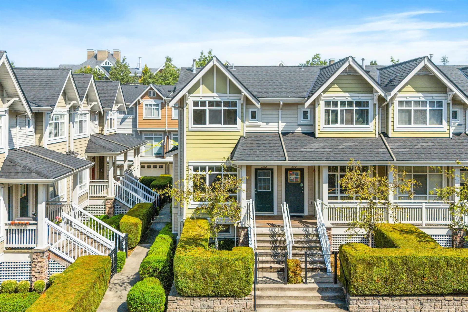 Property at 3265 Clermont Mews, Vancouver, BC