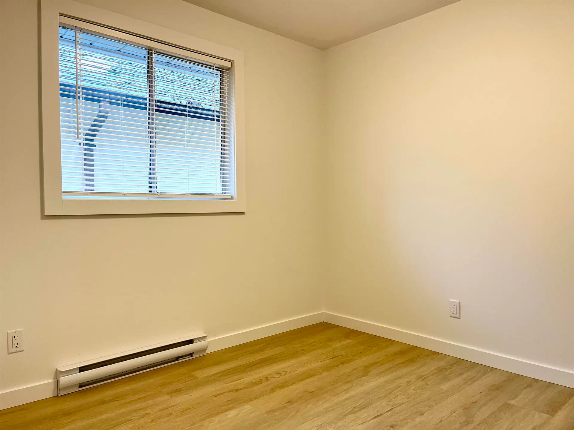 8579 McCutcheon Avenue - Image 7