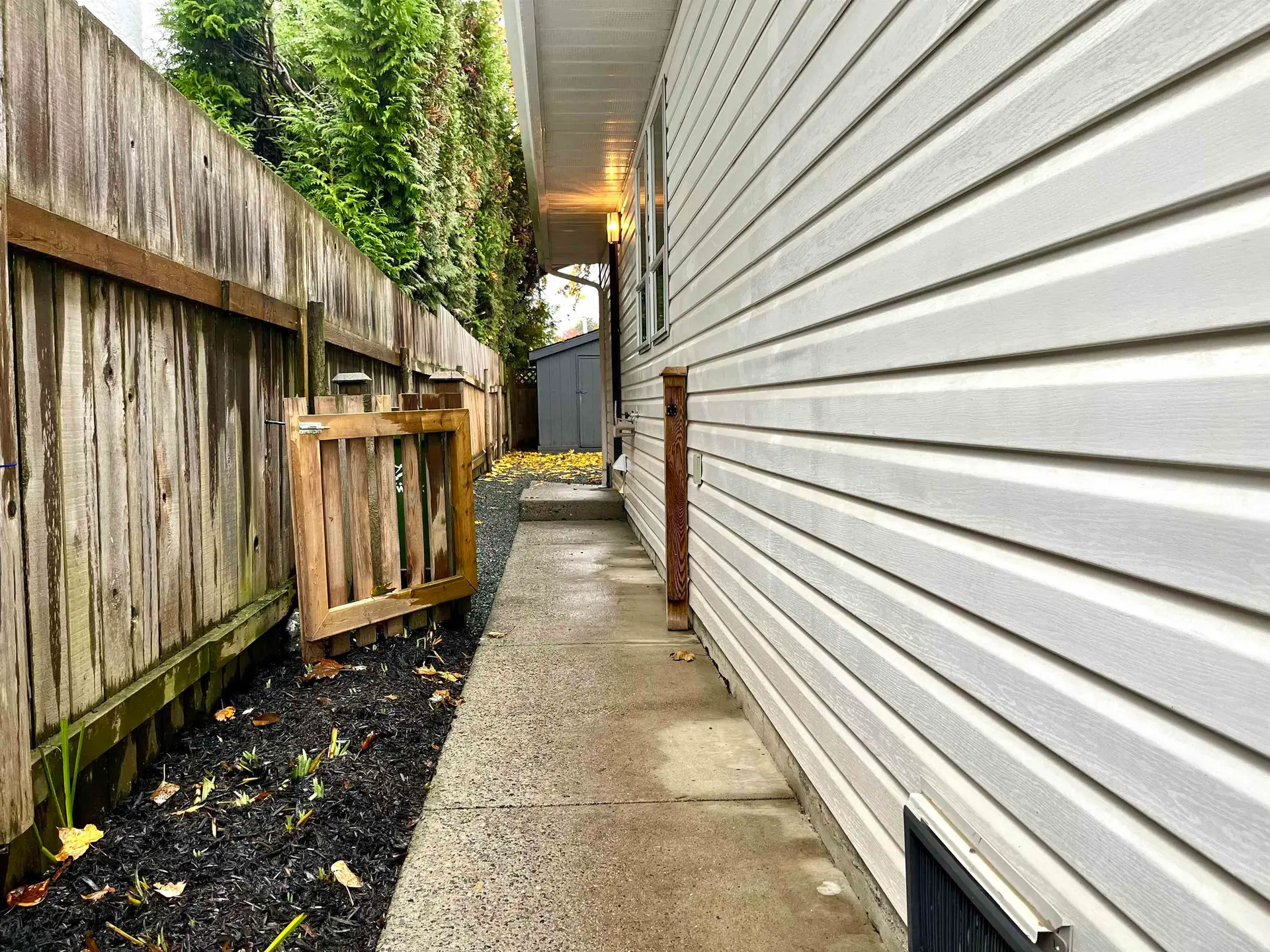 8579 McCutcheon Avenue - Image 10