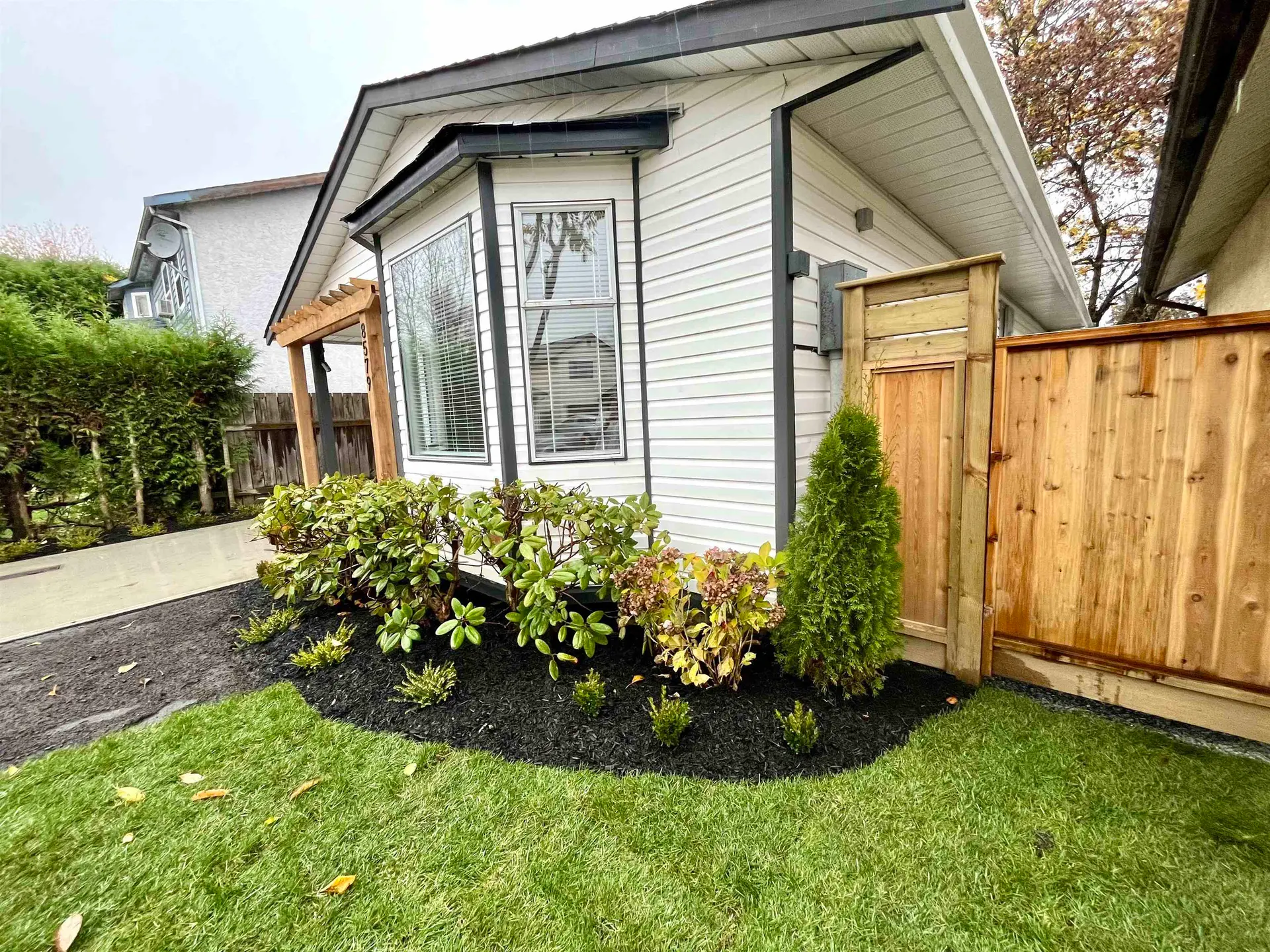 8579 McCutcheon Avenue - Image 14