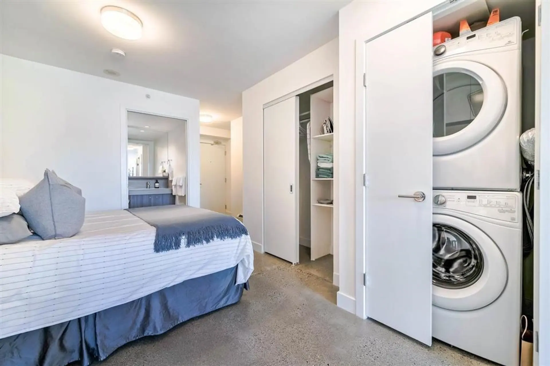 #404 231 E Pender Street - Image 10