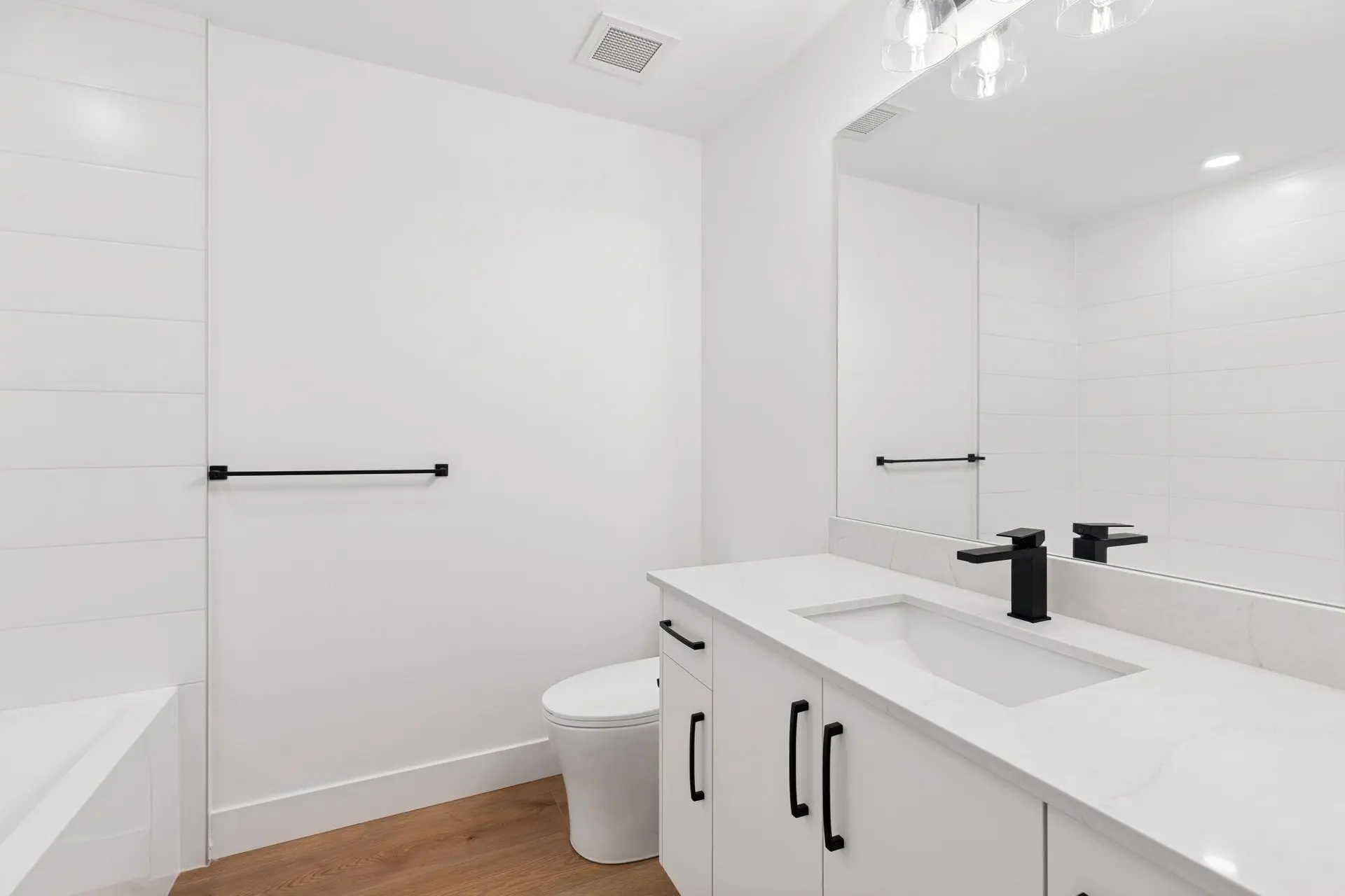 #206 20286 72b Avenue - Image 7