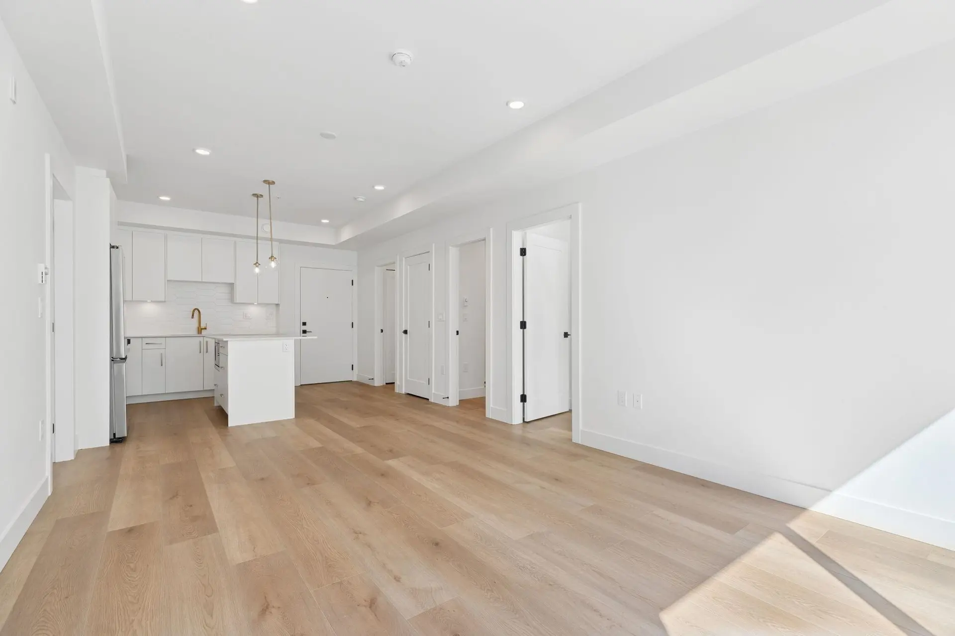 #206 20286 72b Avenue - Image 3